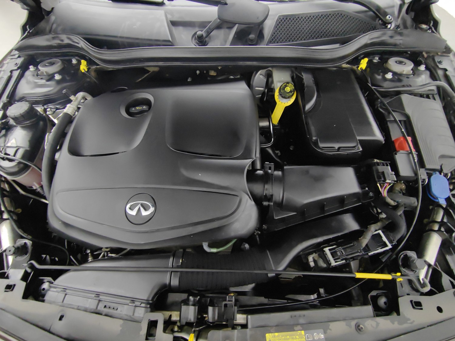 Used Infiniti QX30 2017 1.6 AT