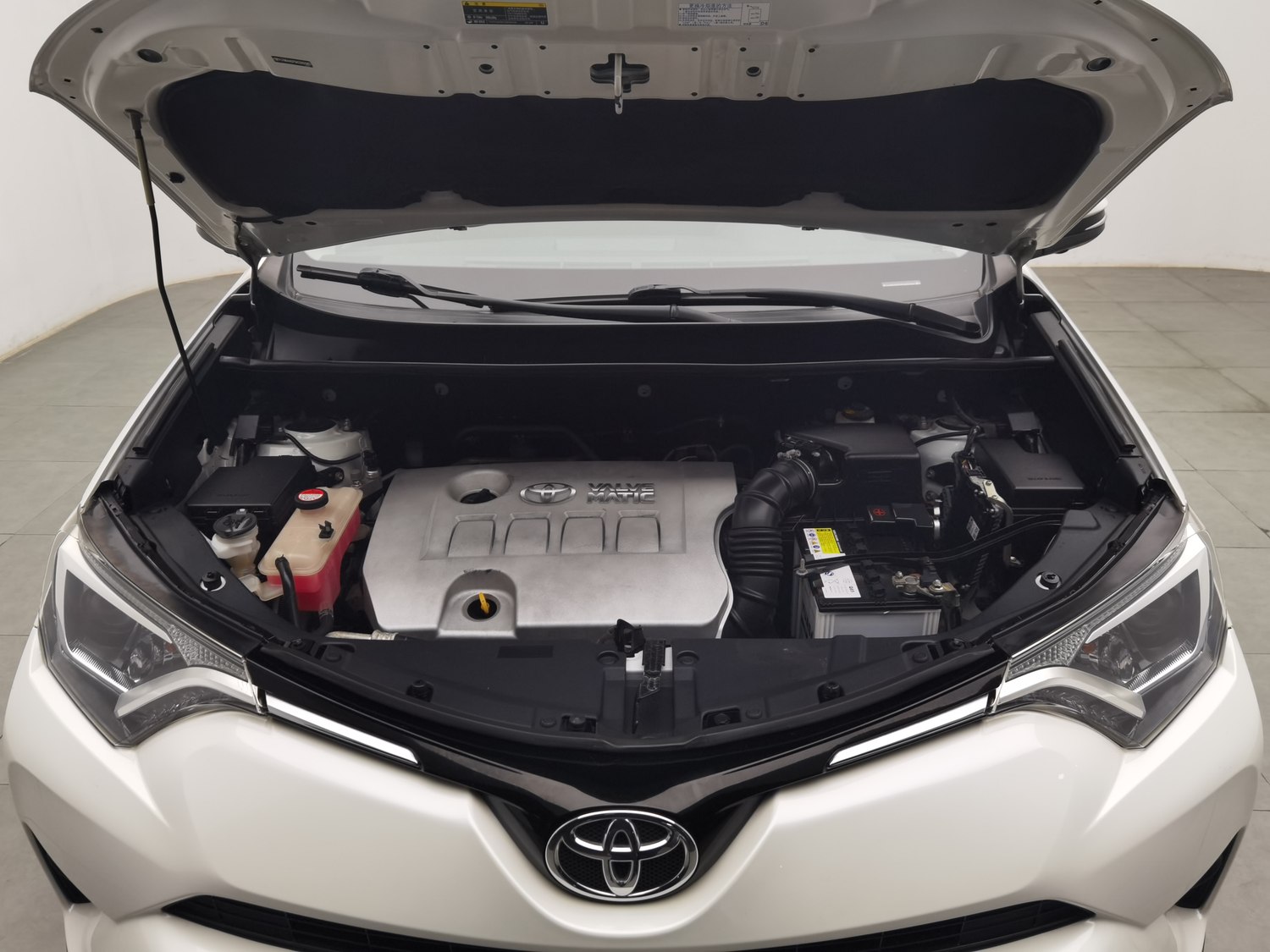 Used Toyota RAV4 2016 2.0 AT