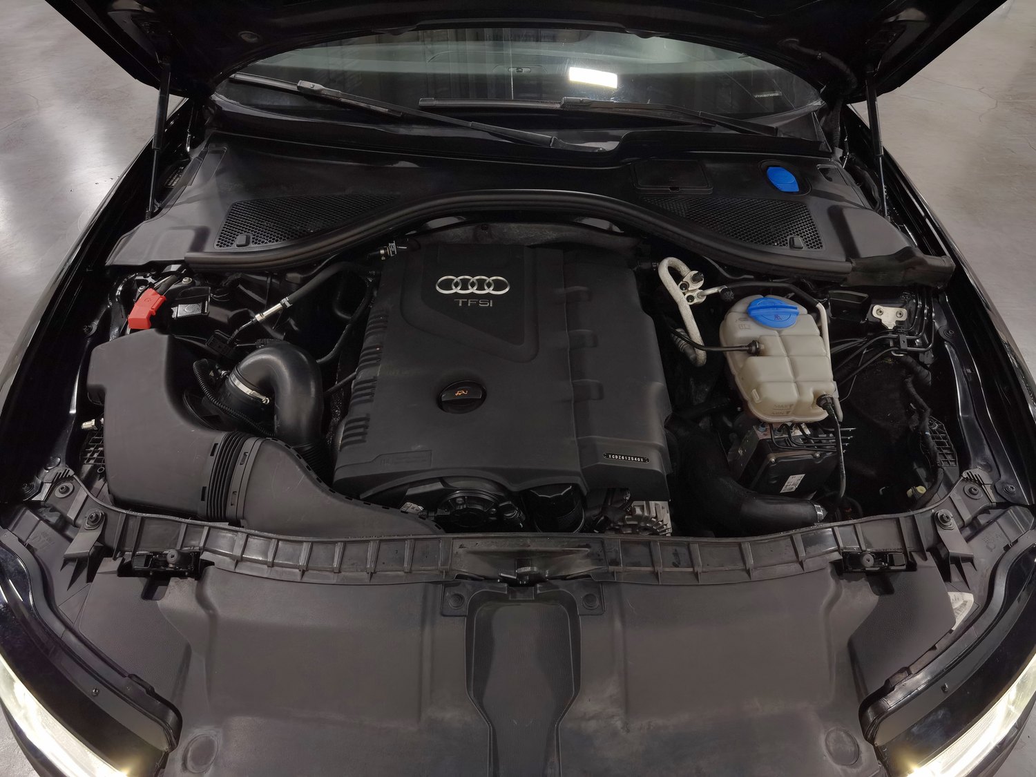 Used Audi A6L 2014 2.0 AT