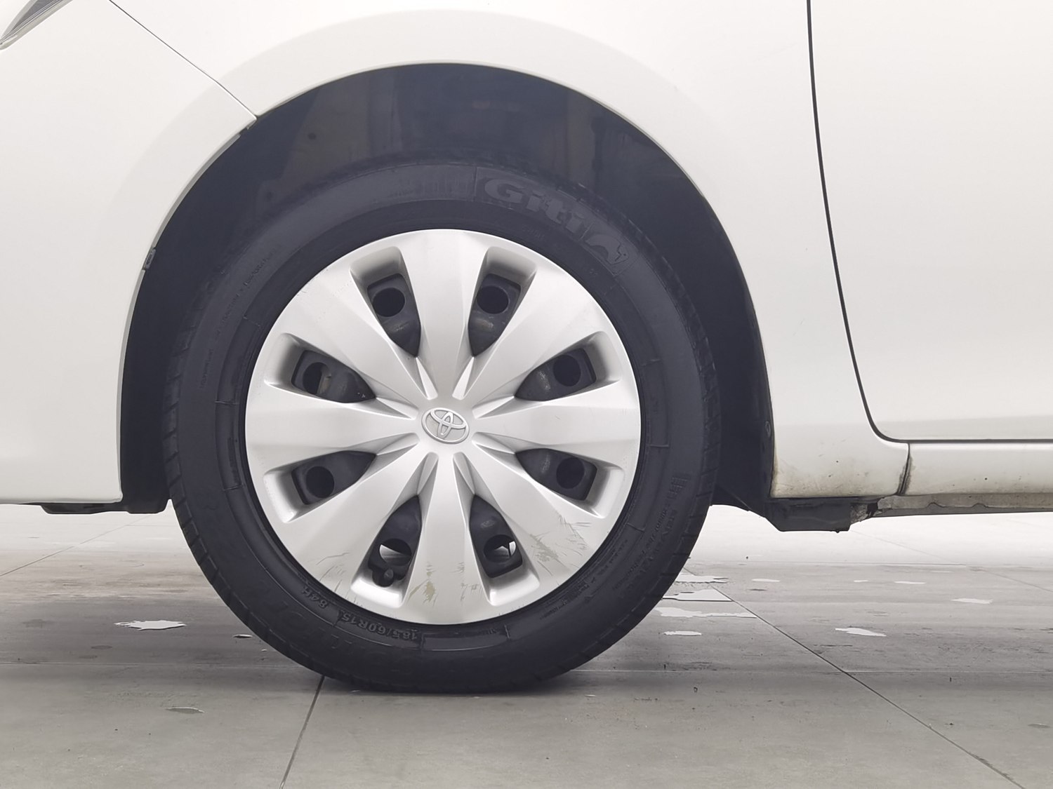 Used Toyota Yaris L 2015 1.5 AT
