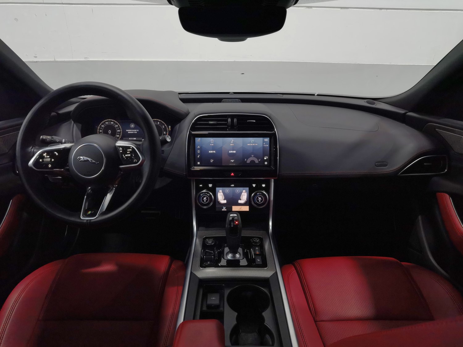 Used Jaguar XEL 2024 2.0 AT