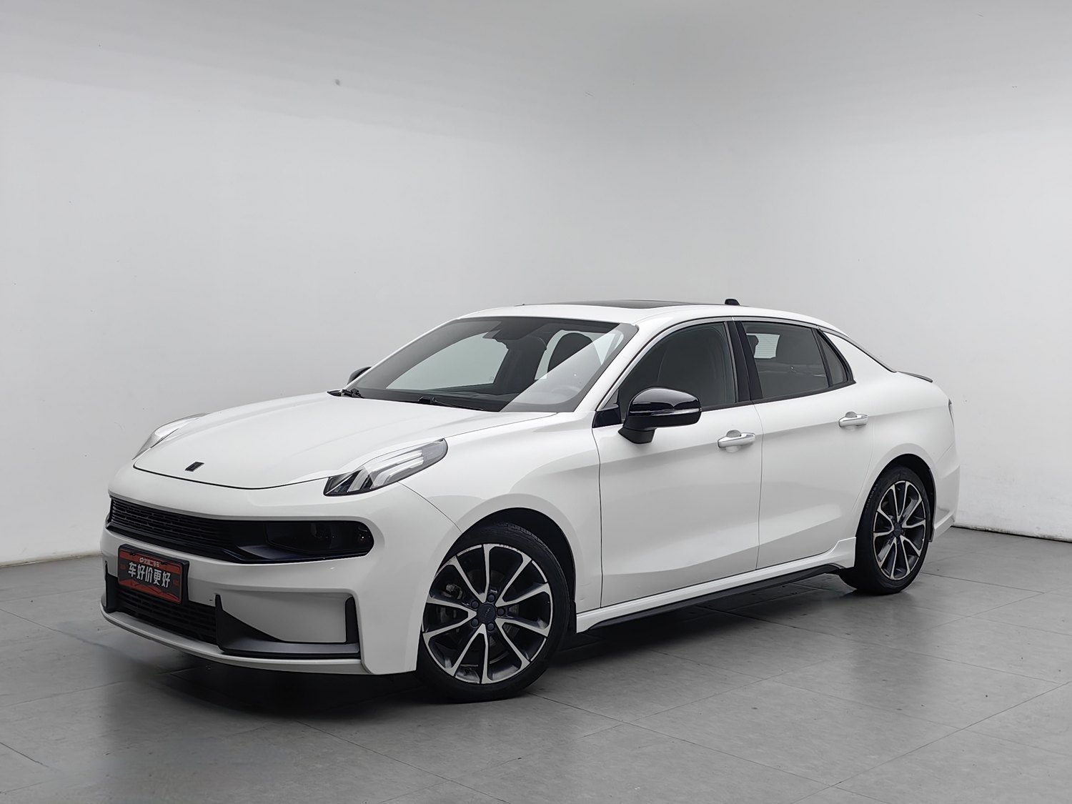 Used Lynk & Co 03 2019 1.5 AT