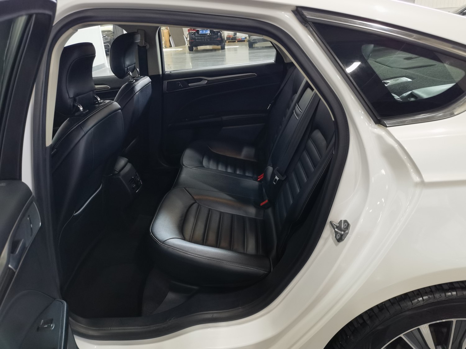 Used Ford Mondeo EV 2018 2.0 AT