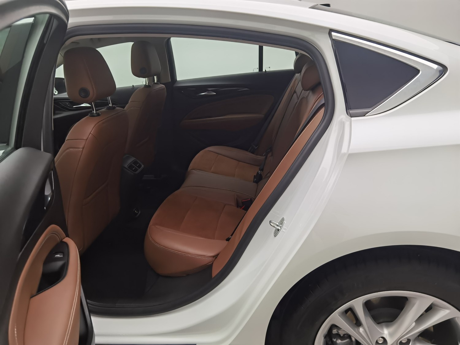 Used Buick Regal 2023 1.5 AT