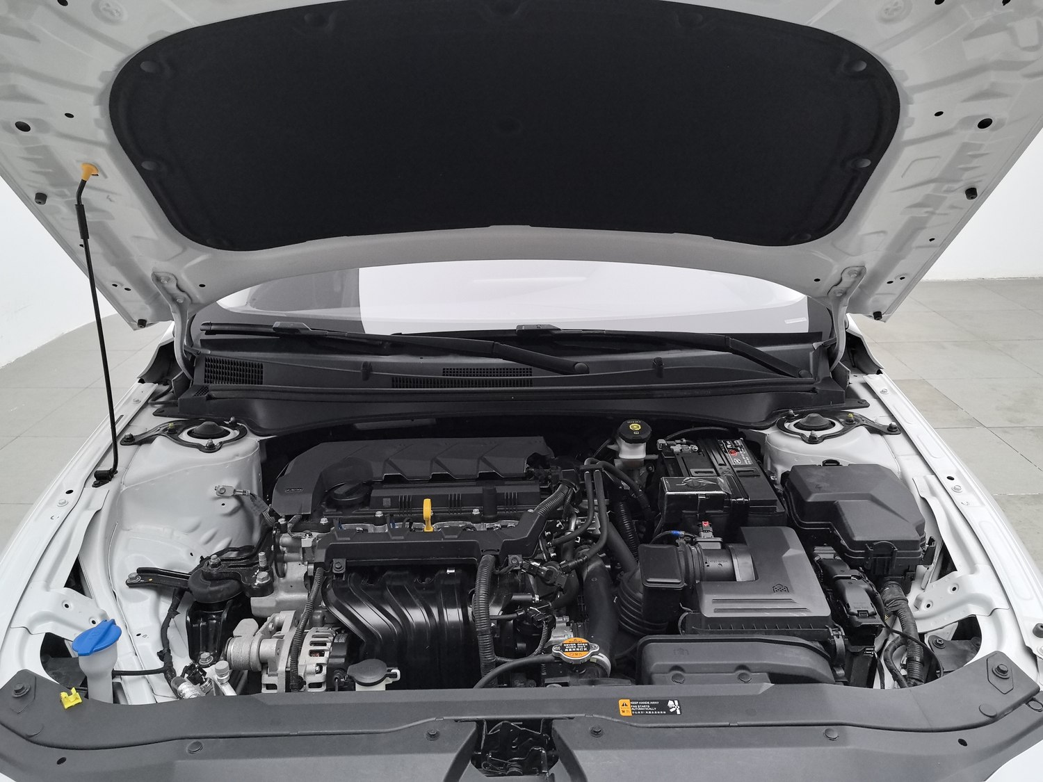 Used Hyundai Elantra 2023 1.5 AT