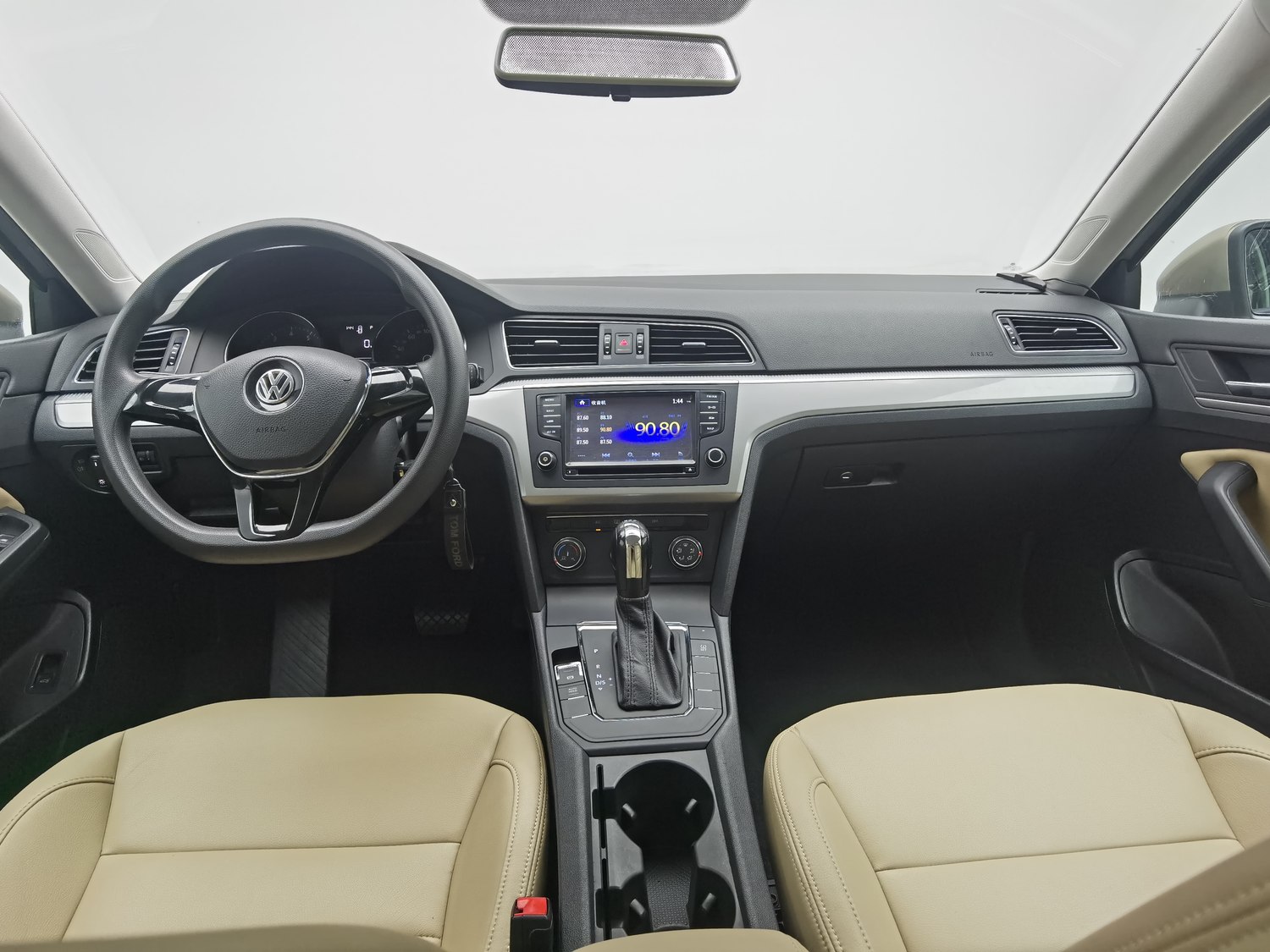 Used Volkswagen Lamando 2015 1.4 AT