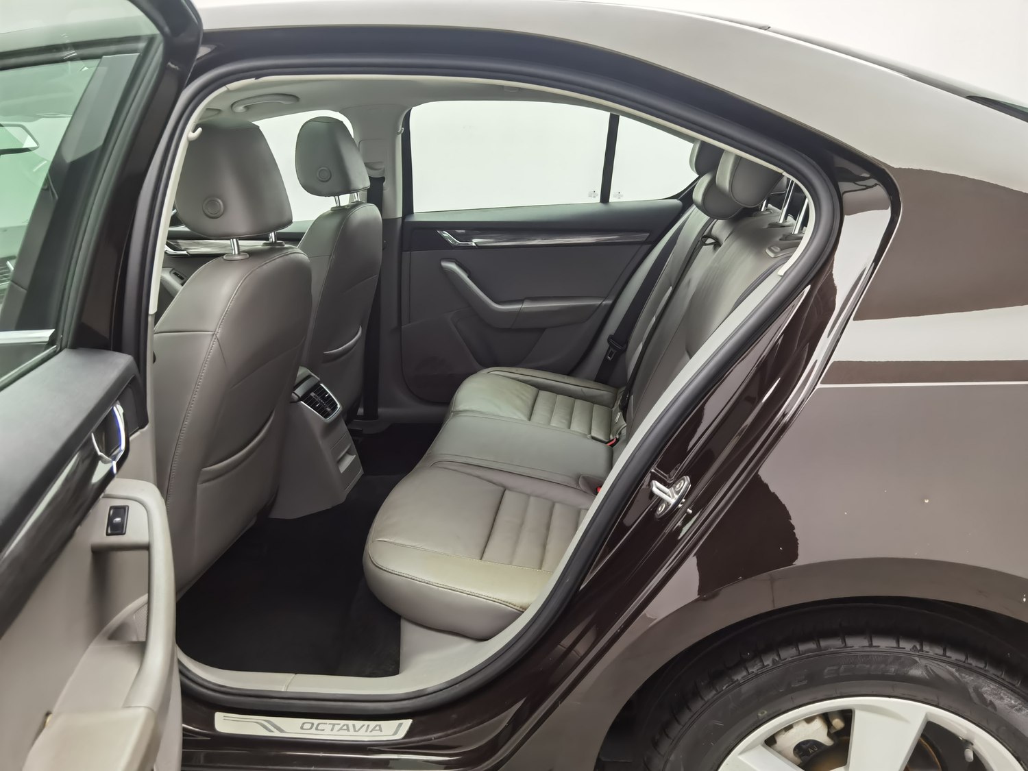 Used Skoda Octavia 2015 1.6 AT