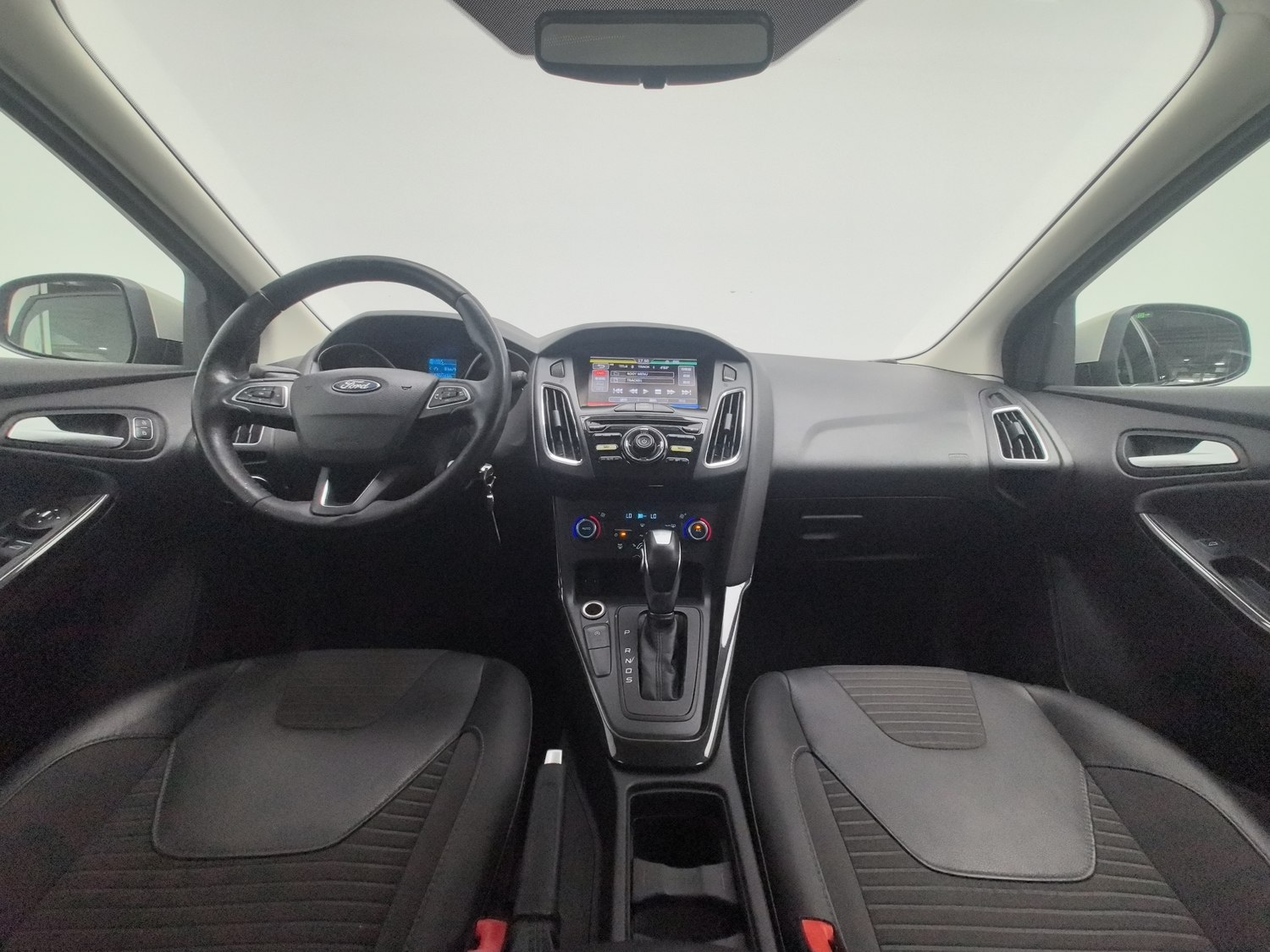 Used Ford Focus 2015 1.0 AT