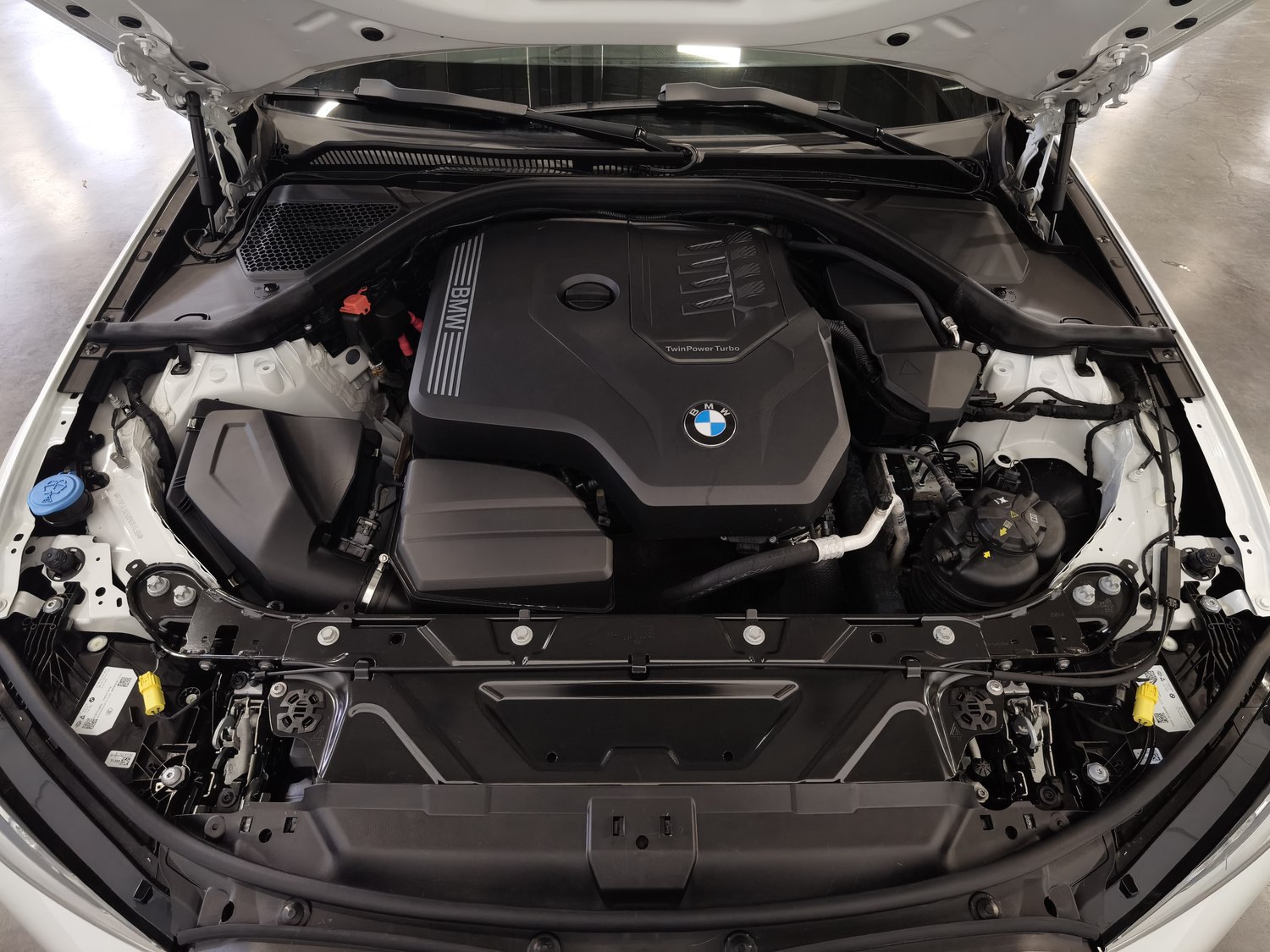 Used BMW 3 Series 2024 2.0 AT