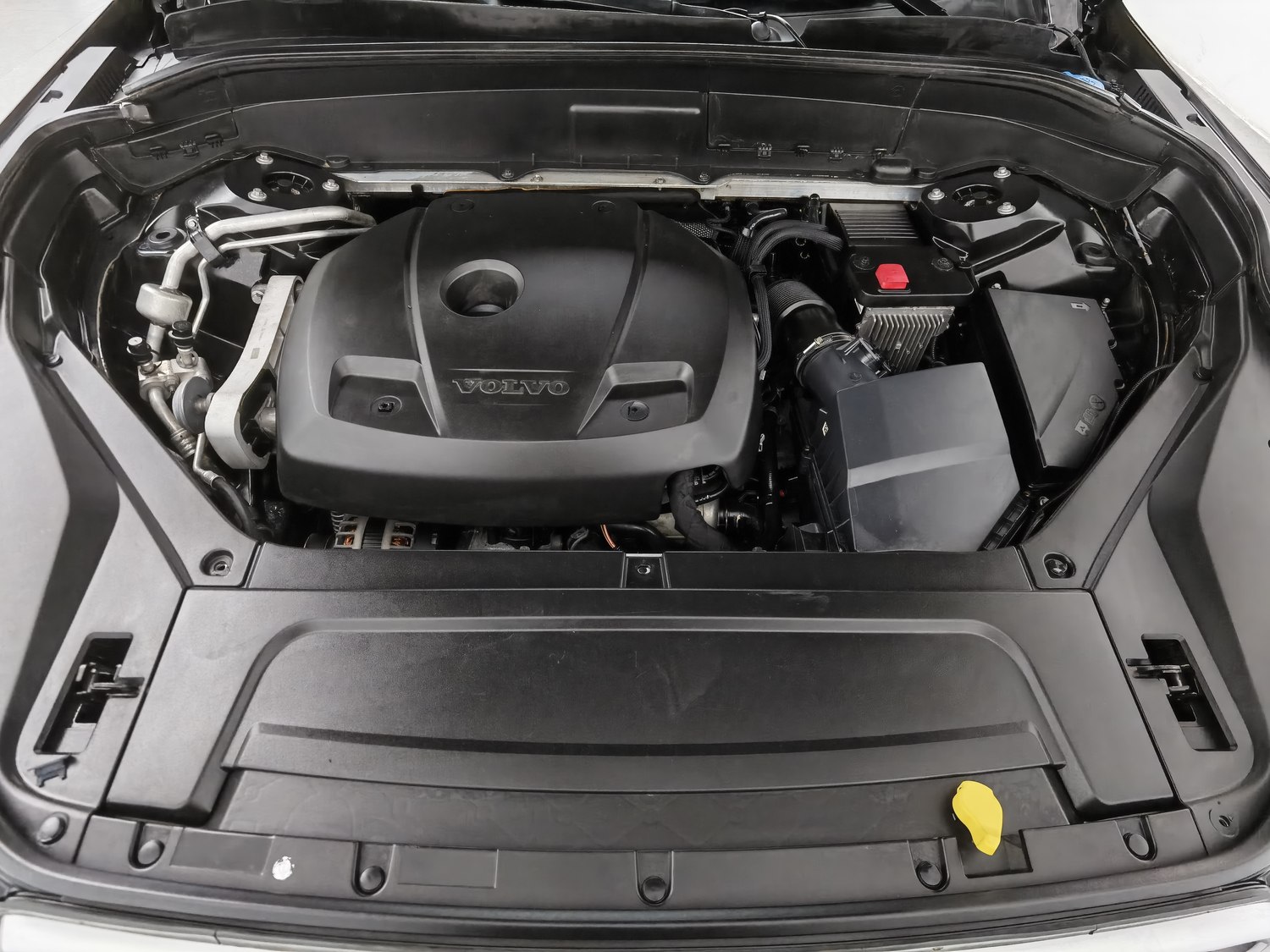 Used Volvo XC90 2019 2.0 AT