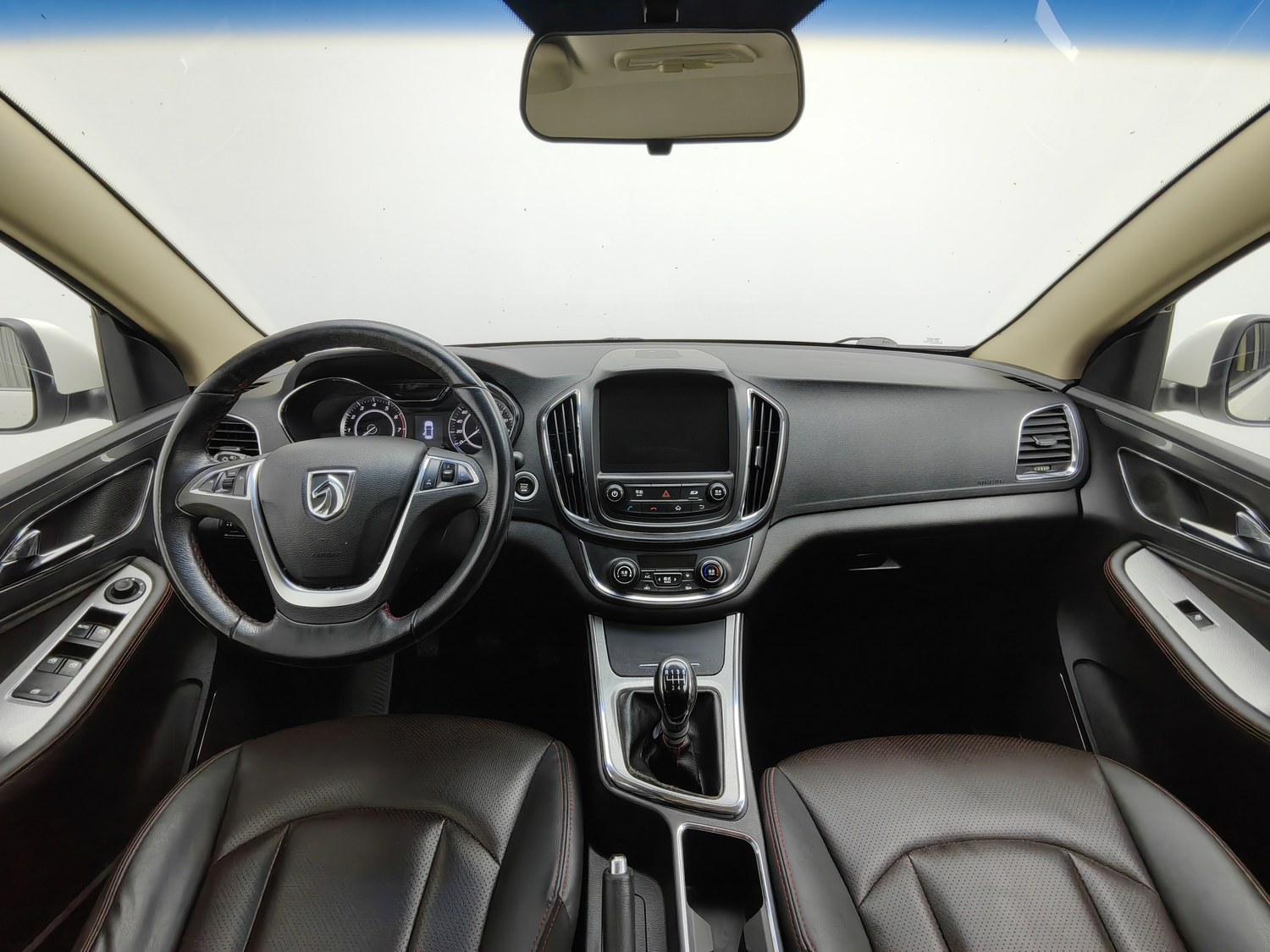 Used Baojun 560 2016 1.5 MT