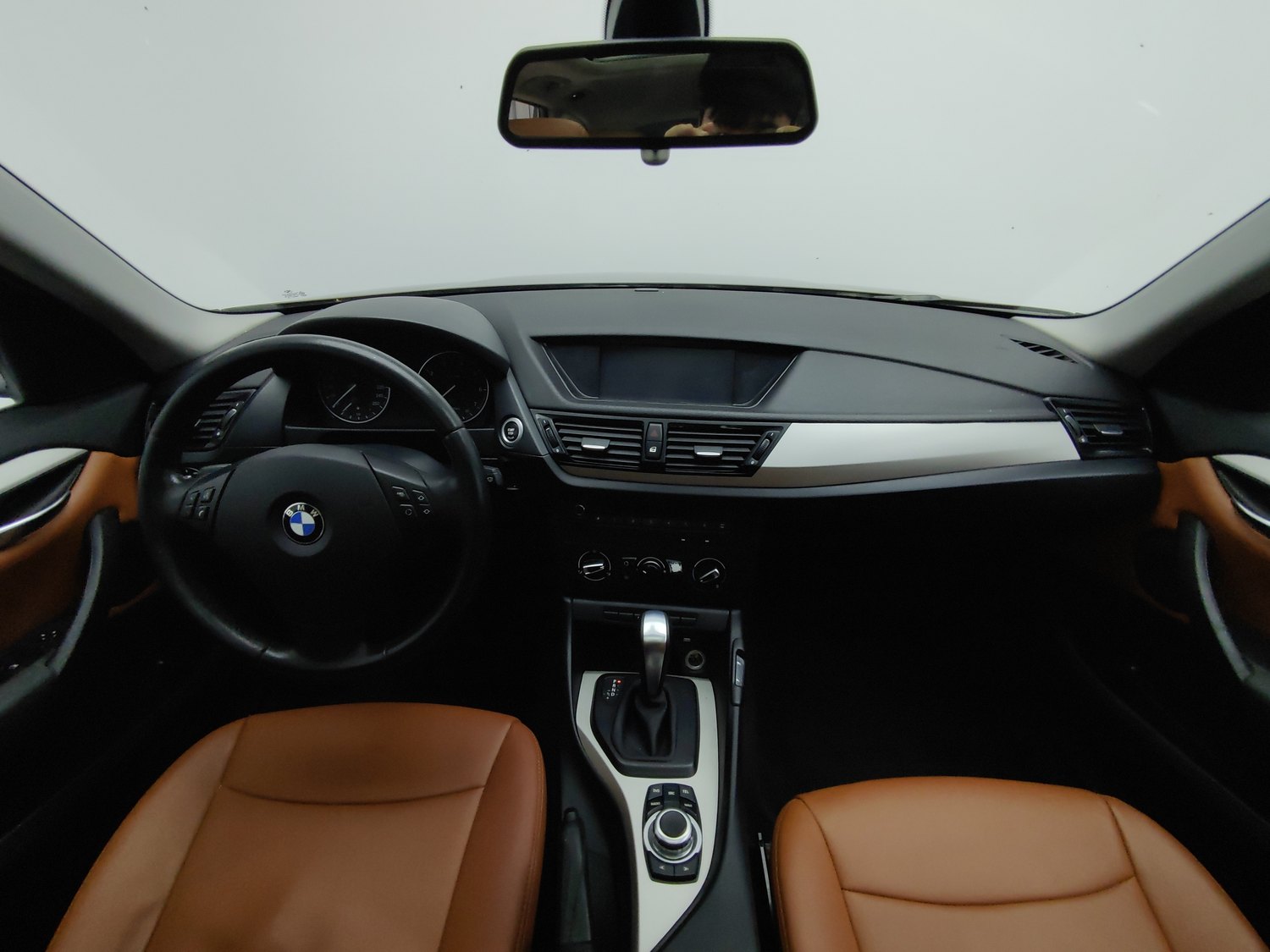 Used BMW X1 2013 2.0 AT