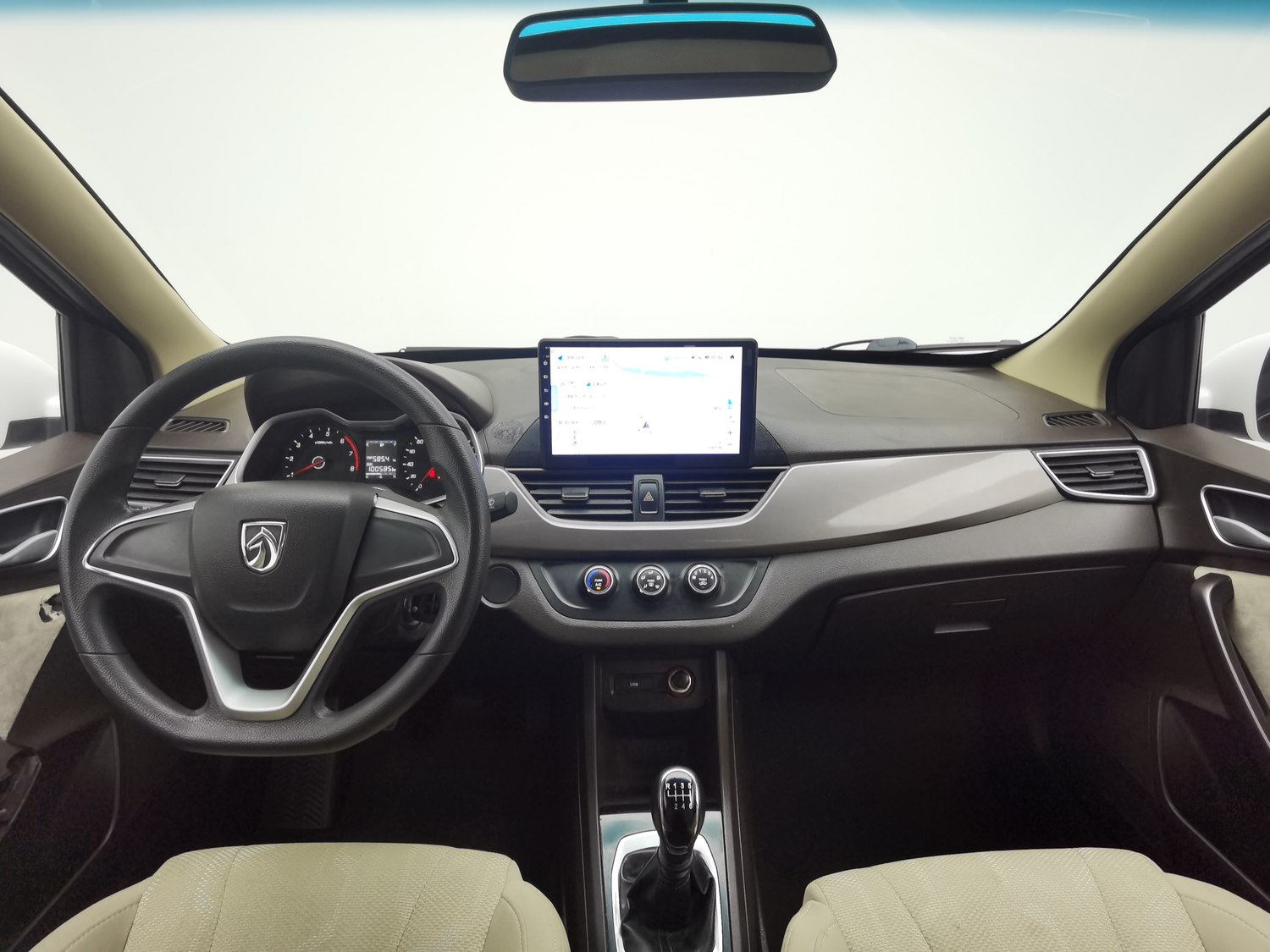 Used Baojun 310W 2017 1.5 MT
