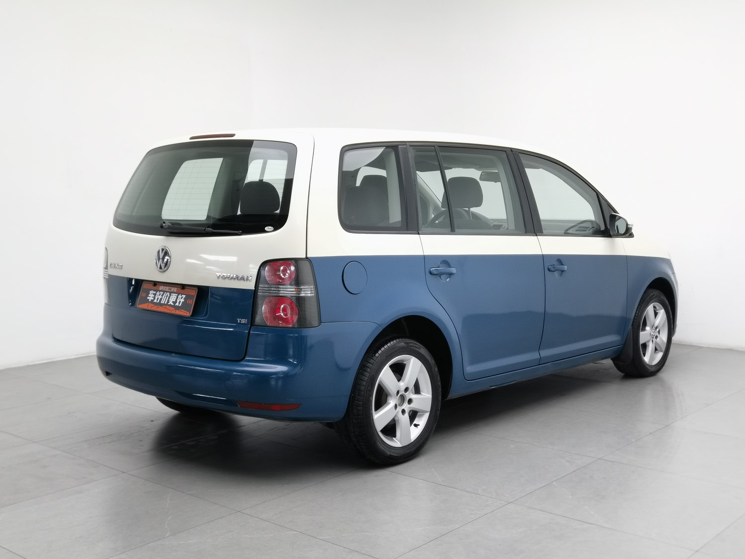 Used Volkswagen Touran 2015 1.4 MT