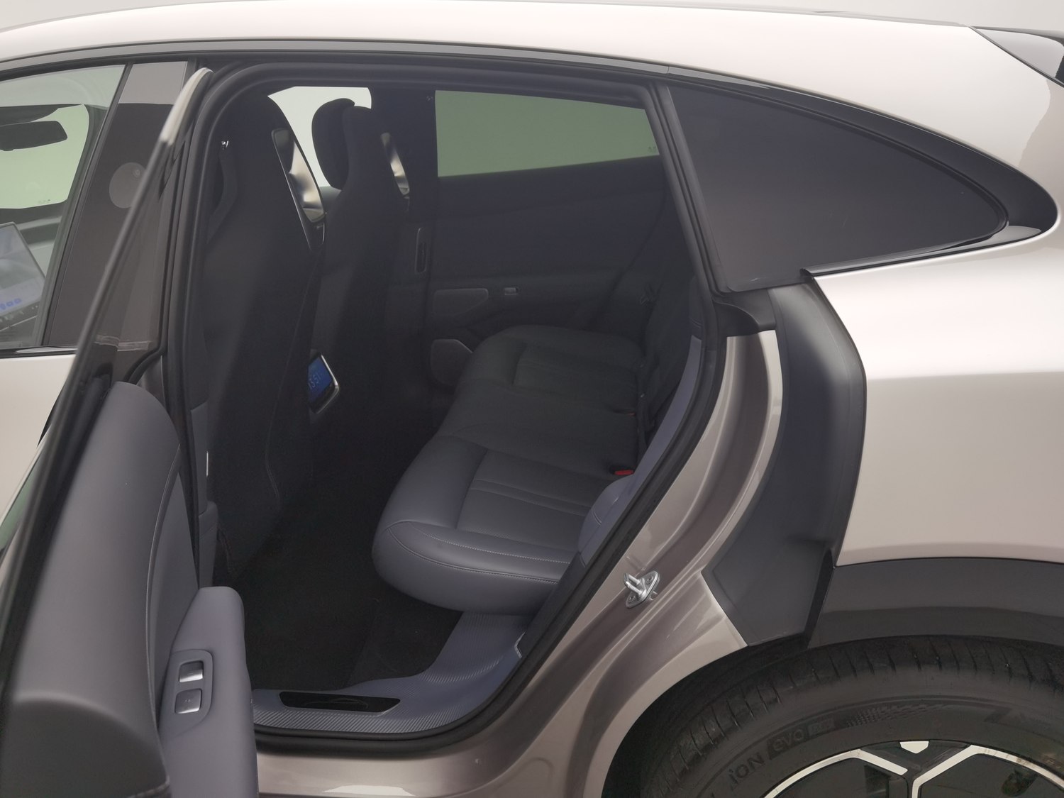 Used Xiaomi Auto YU7 2025