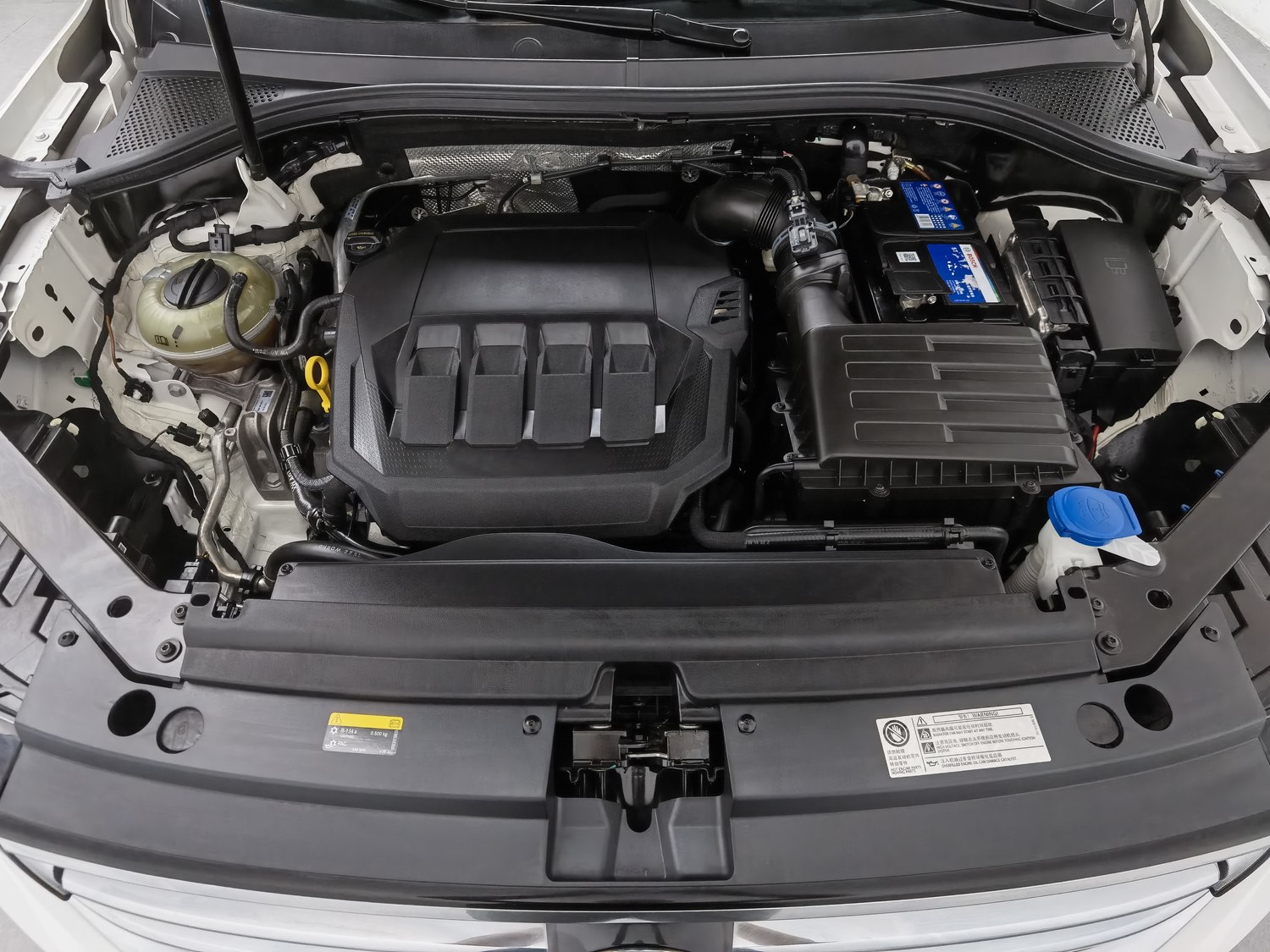 Used Volkswagen Tiguan L 2022 2.0 AT