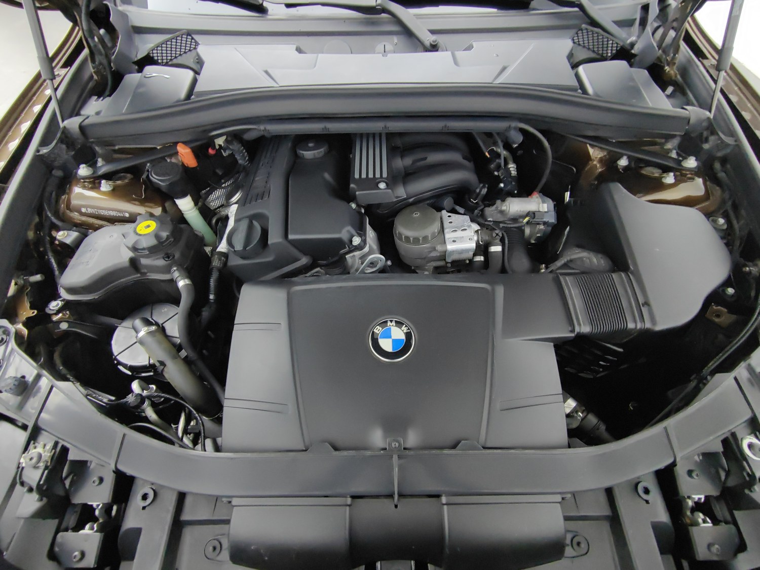 Used BMW X1 2013 2.0 AT
