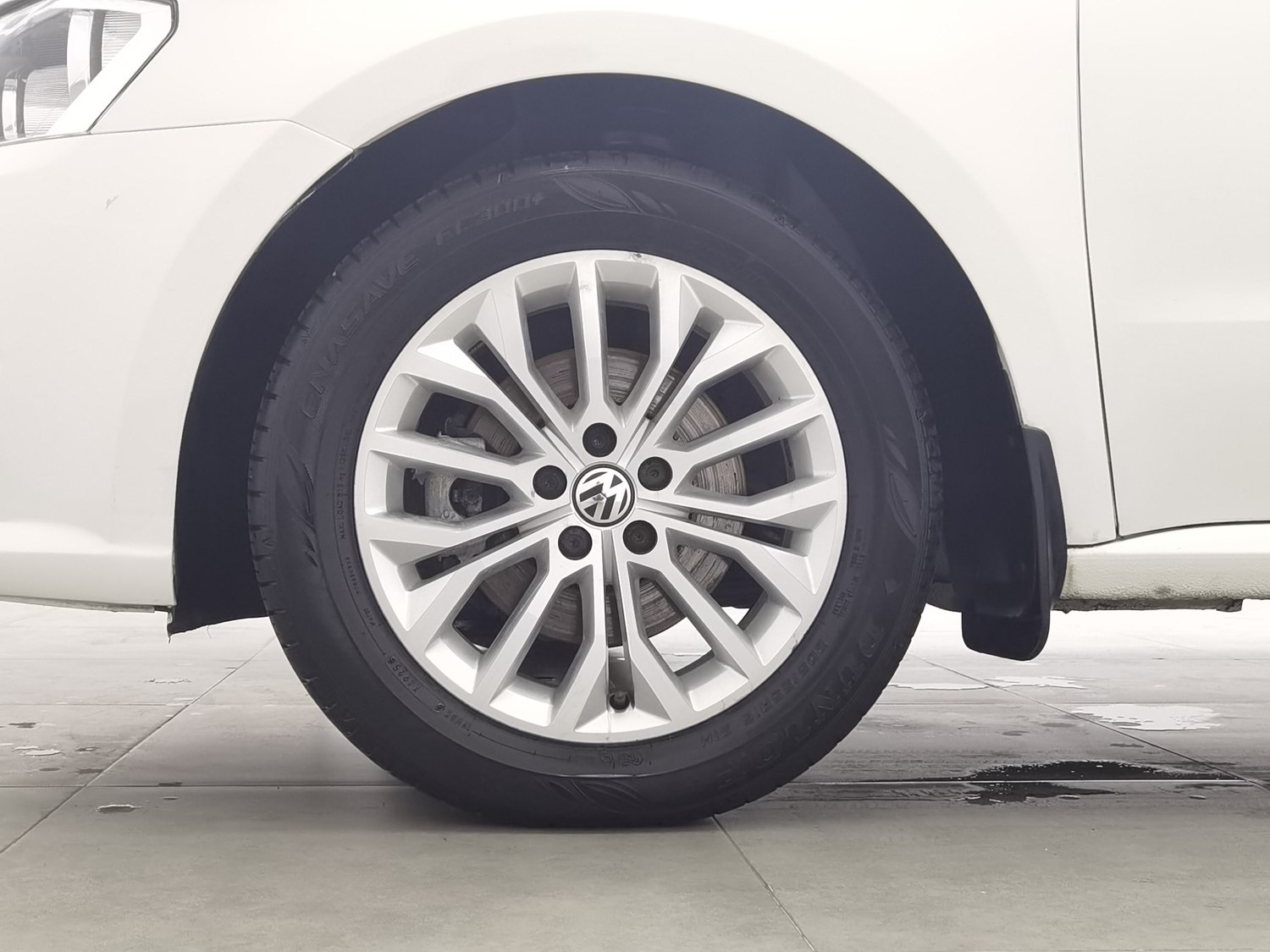 Used Volkswagen Gran Lavida 2013 1.6 AT