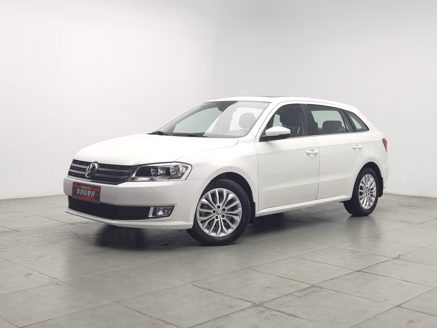 Used Volkswagen Gran Lavida 2013 1.6 AT
