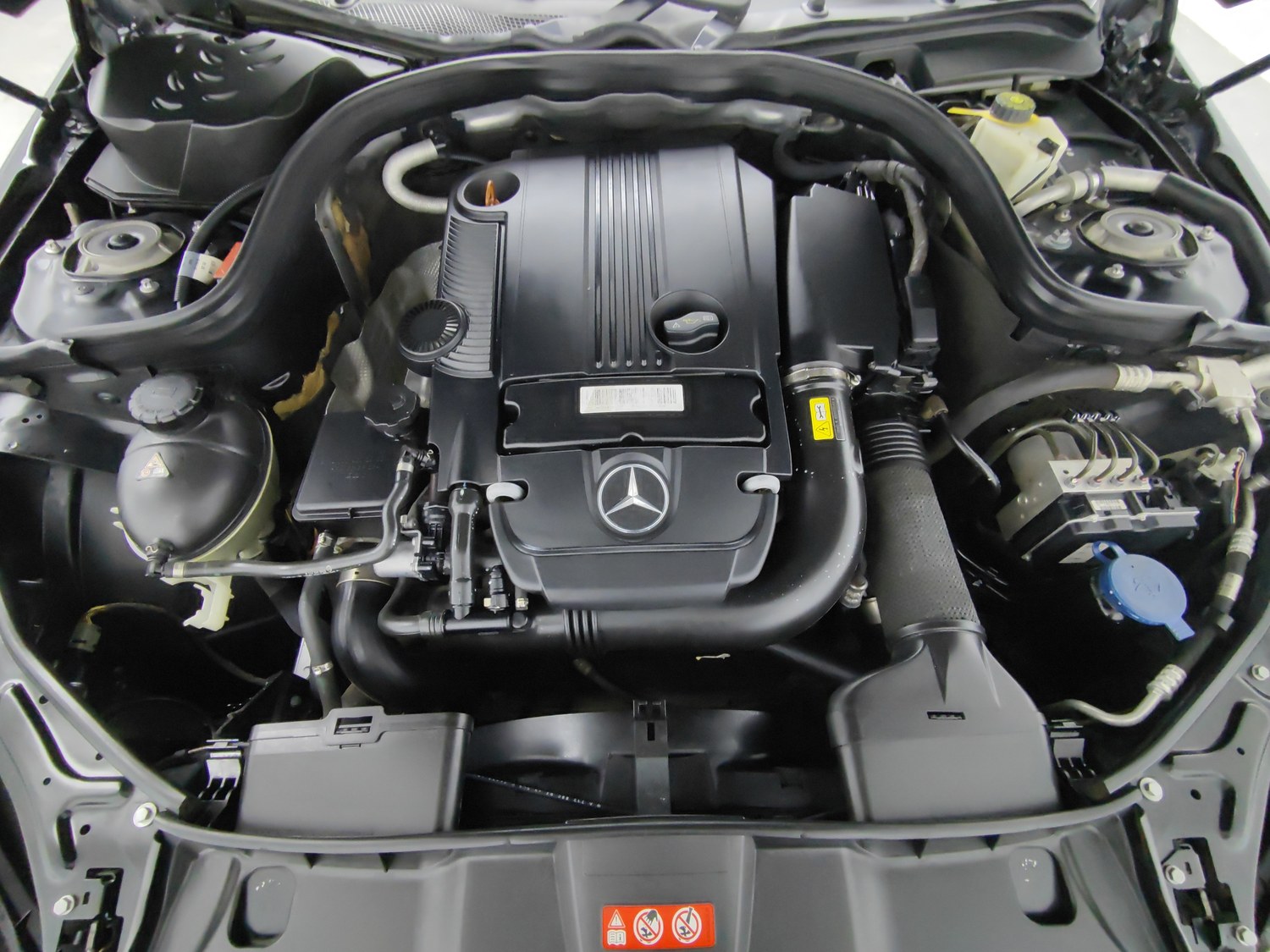 Used Mercedes-Benz E-Class 2011 1.8 AT