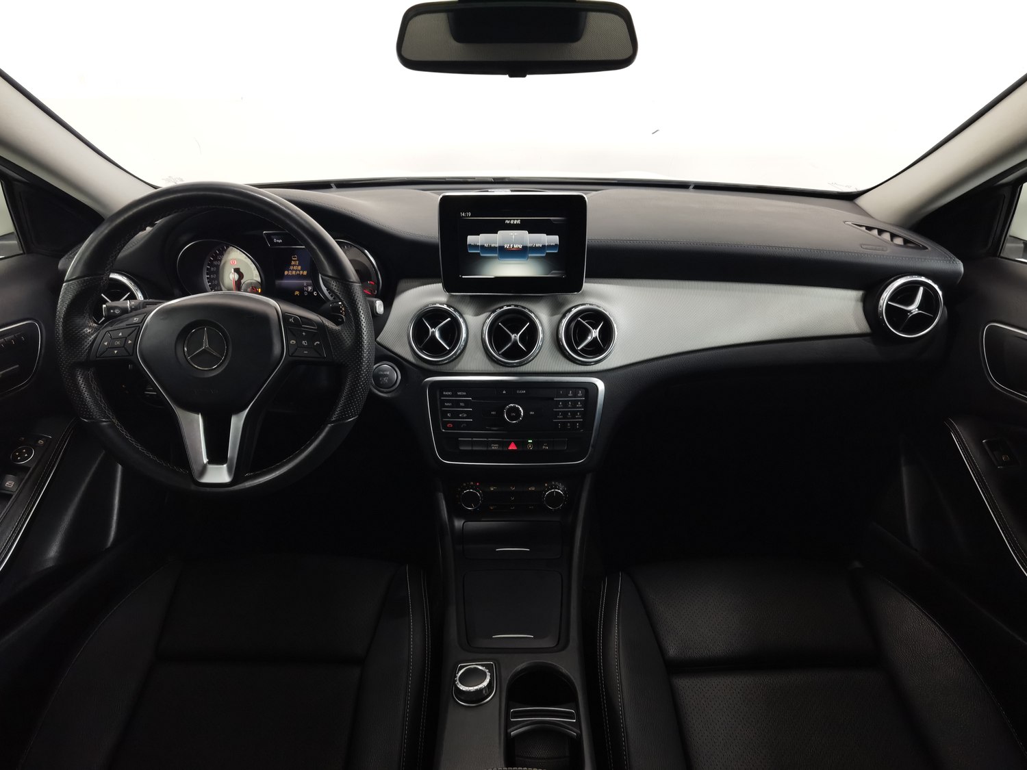 Used Mercedes-Benz GLA 2016 1.6 AT