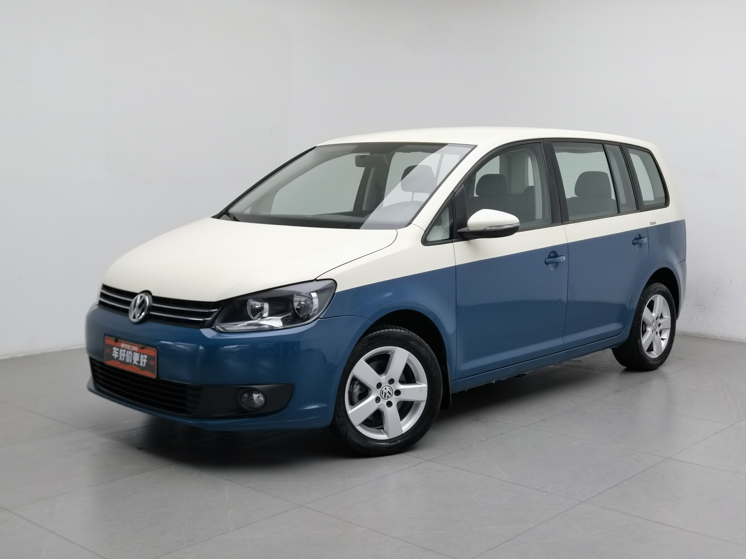 Used Volkswagen Touran 2015 1.4 MT