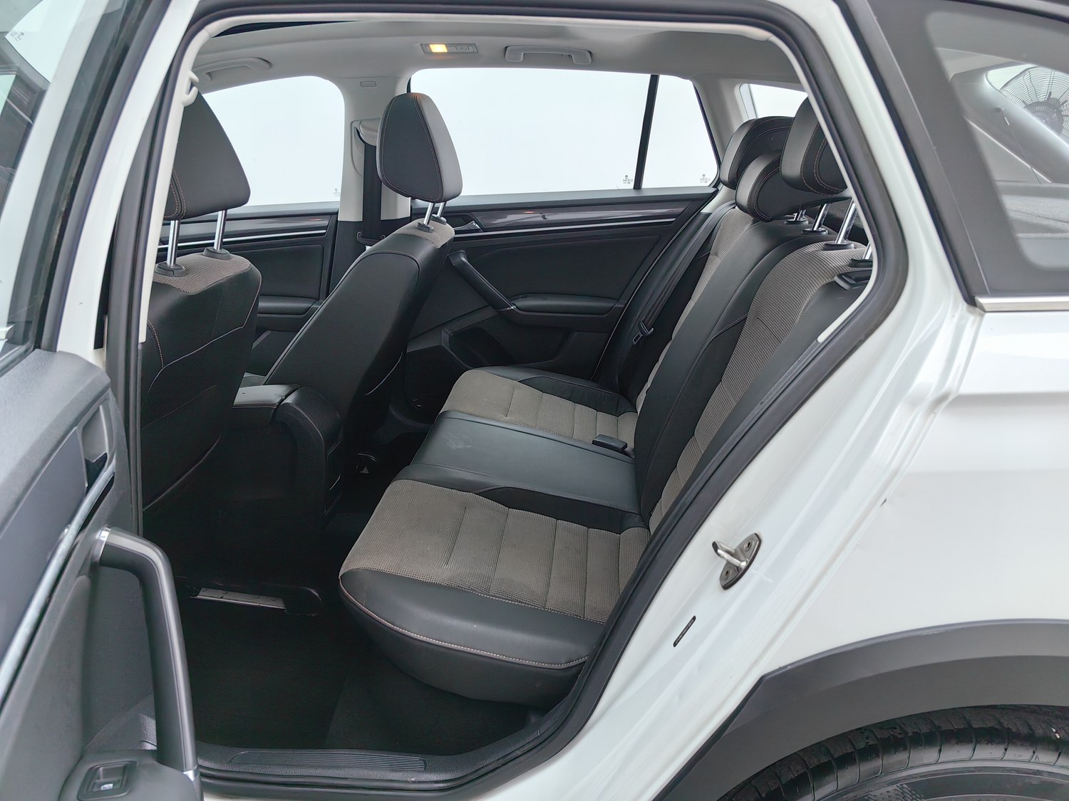 Used Volkswagen C-Trek 2020 1.5 AT