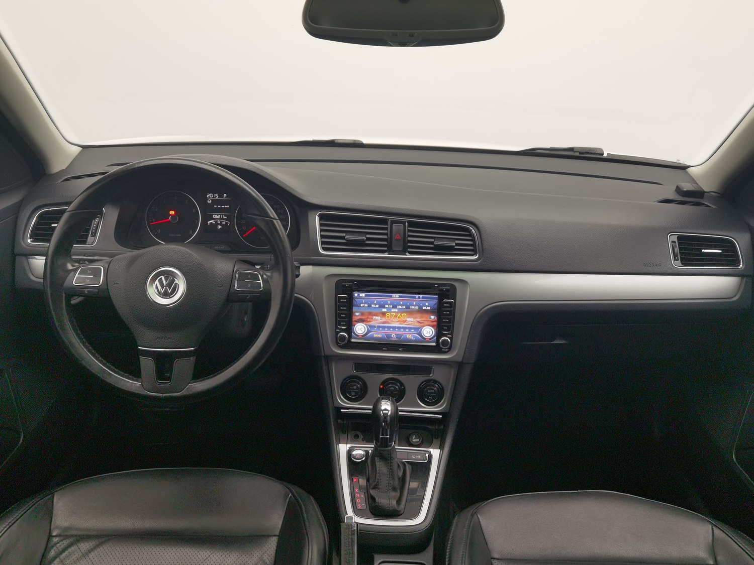 Used Volkswagen Gran Lavida 2013 1.6 AT