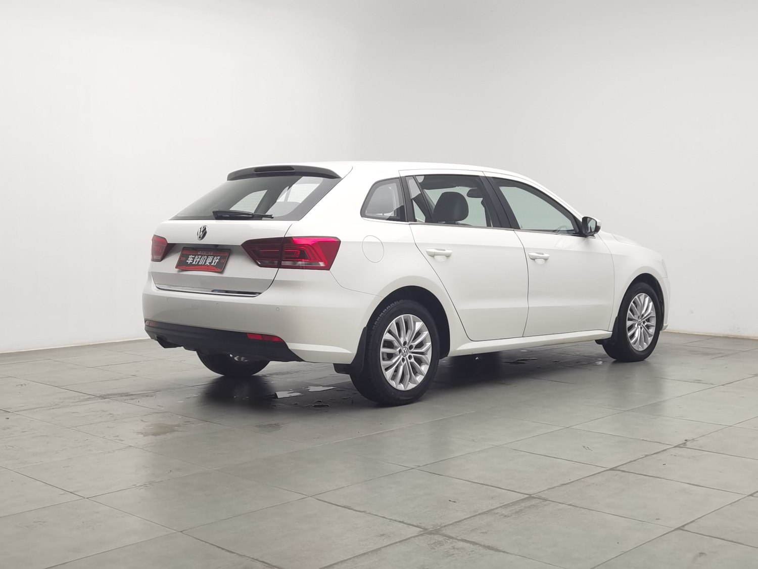 Used Volkswagen Gran Lavida 2013 1.6 AT