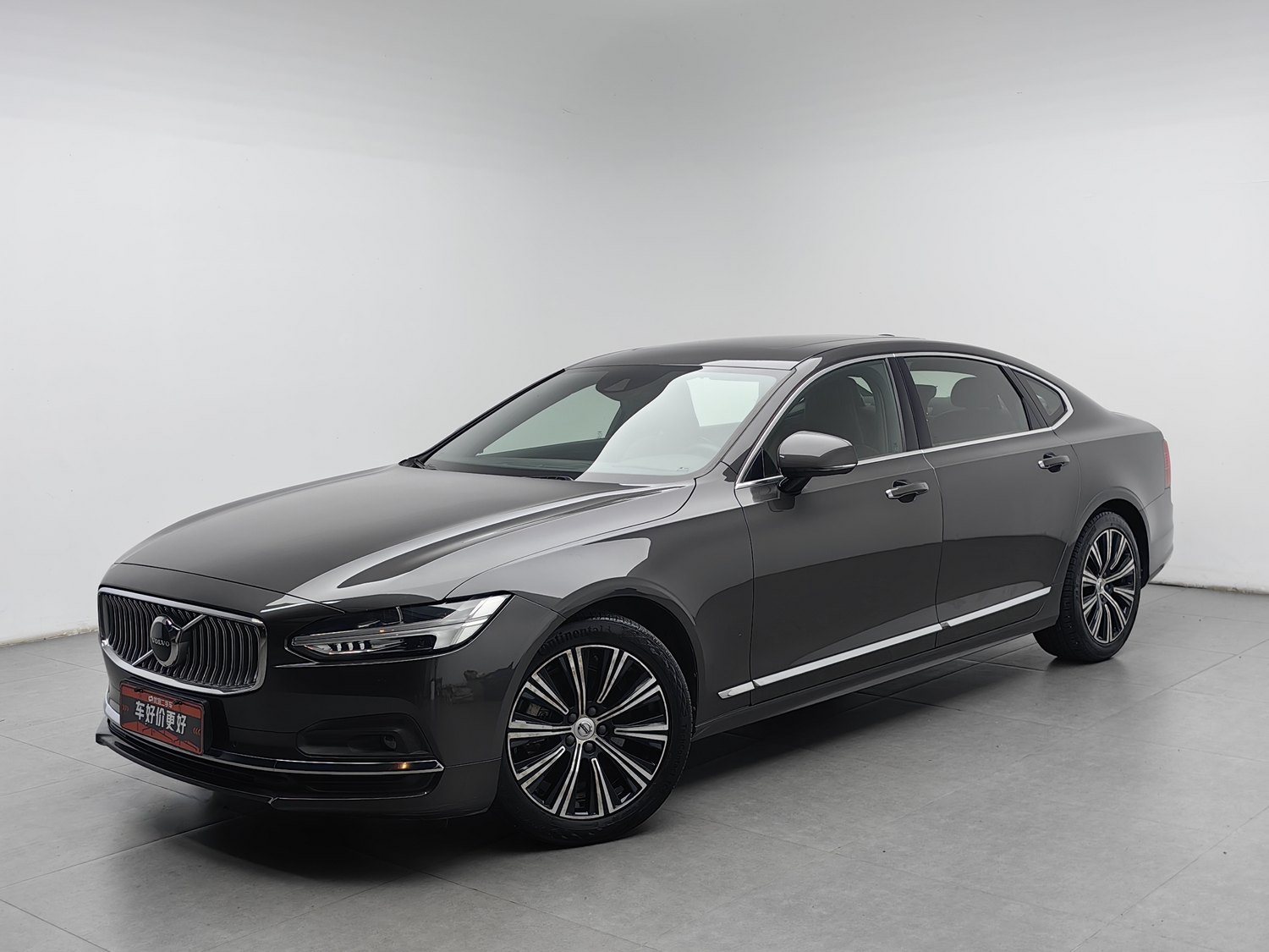 Used Volvo S90 2021 2.0 AT
