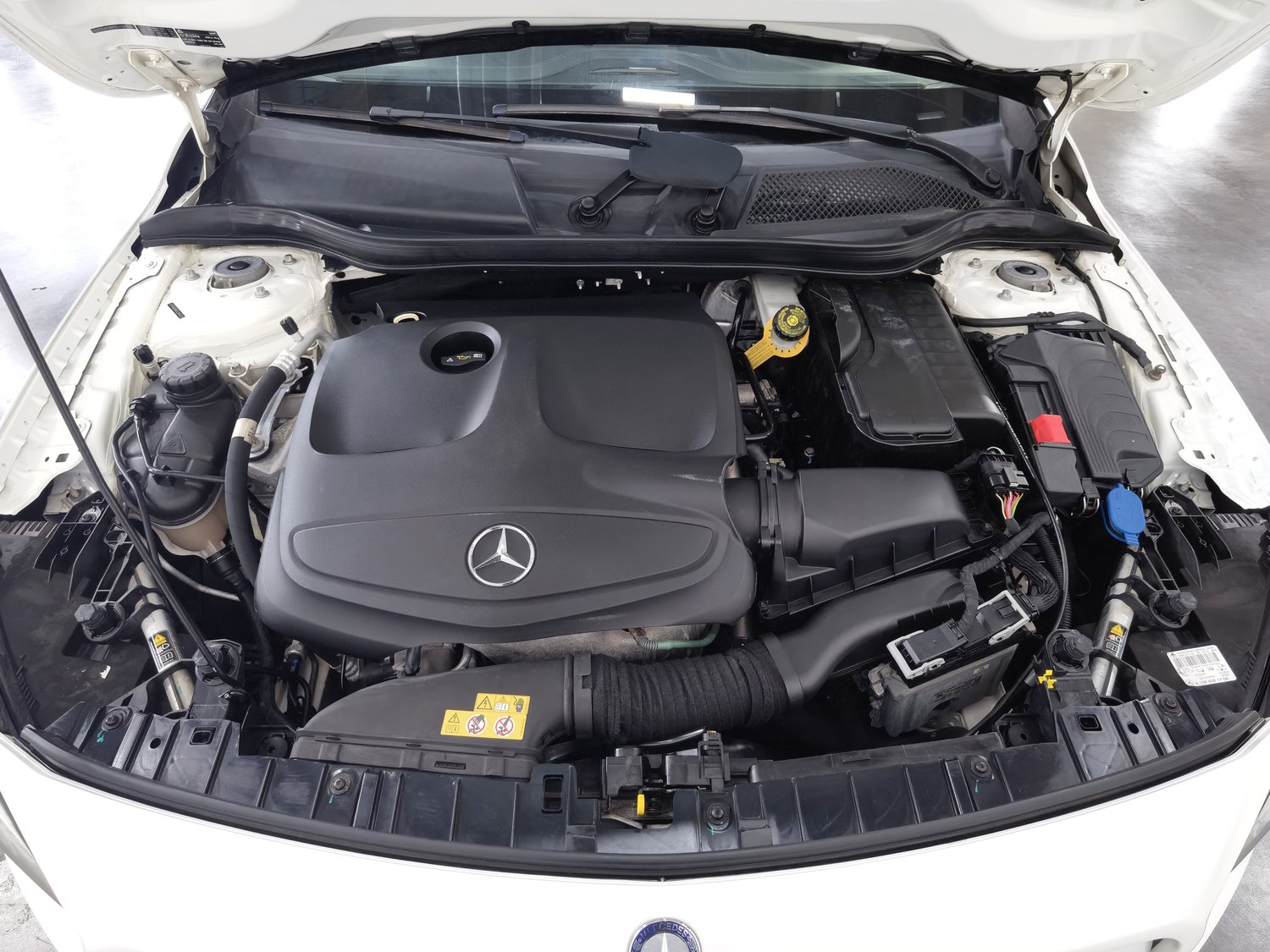 Used Mercedes-Benz GLA 2016 1.6 AT