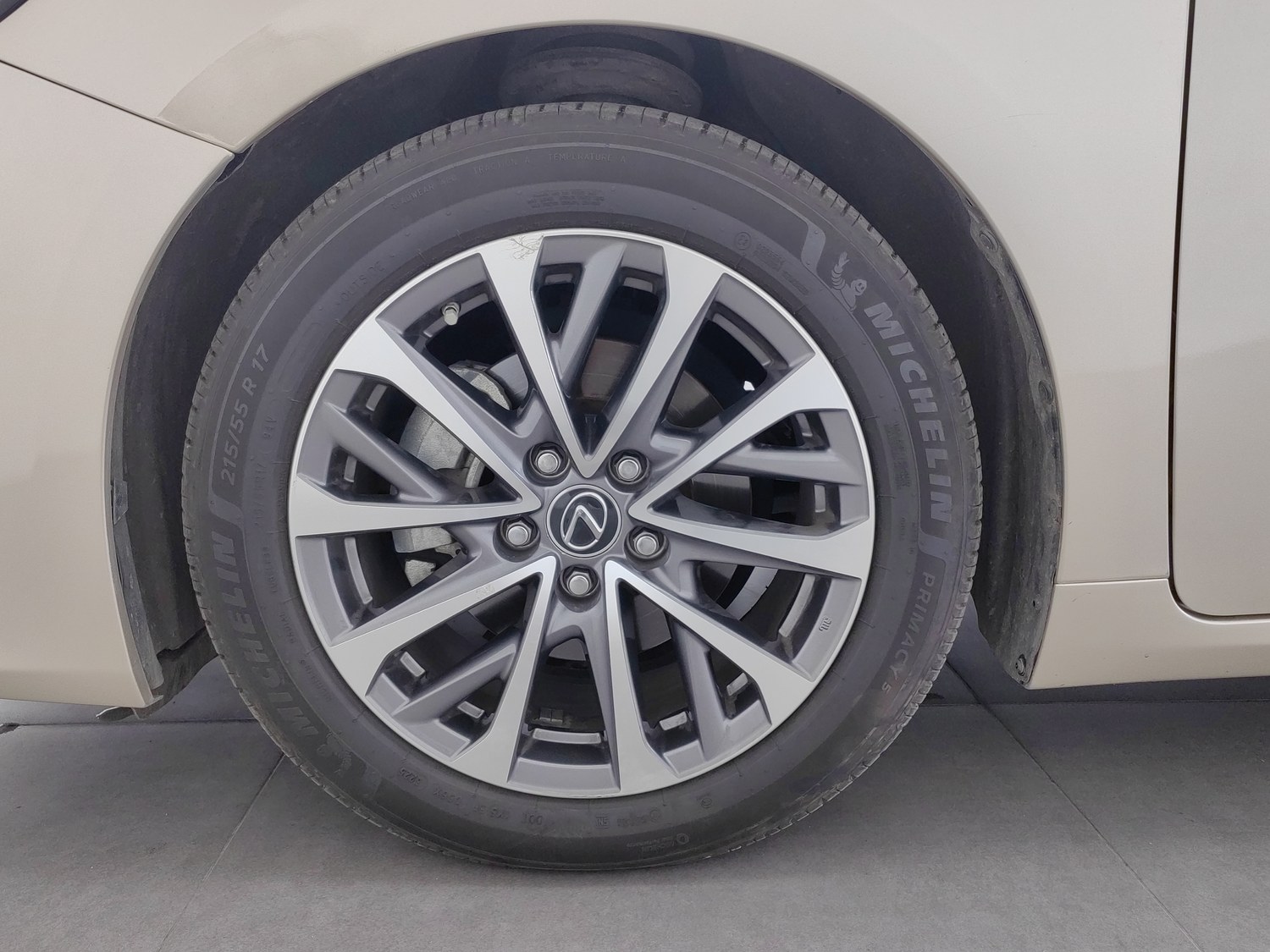 Used Lexus ES 2015 2.0 AT