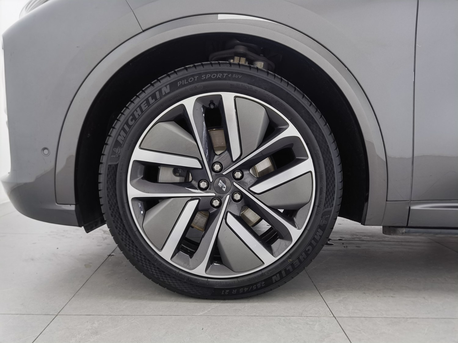 Used Li Auto L9 2022 1.5 AT