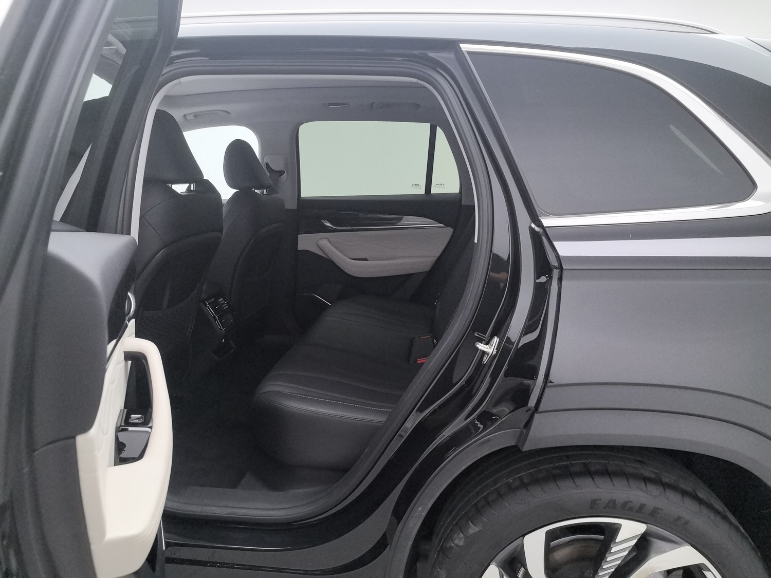 Used Geely Xingyue L 2023 2.0 AT