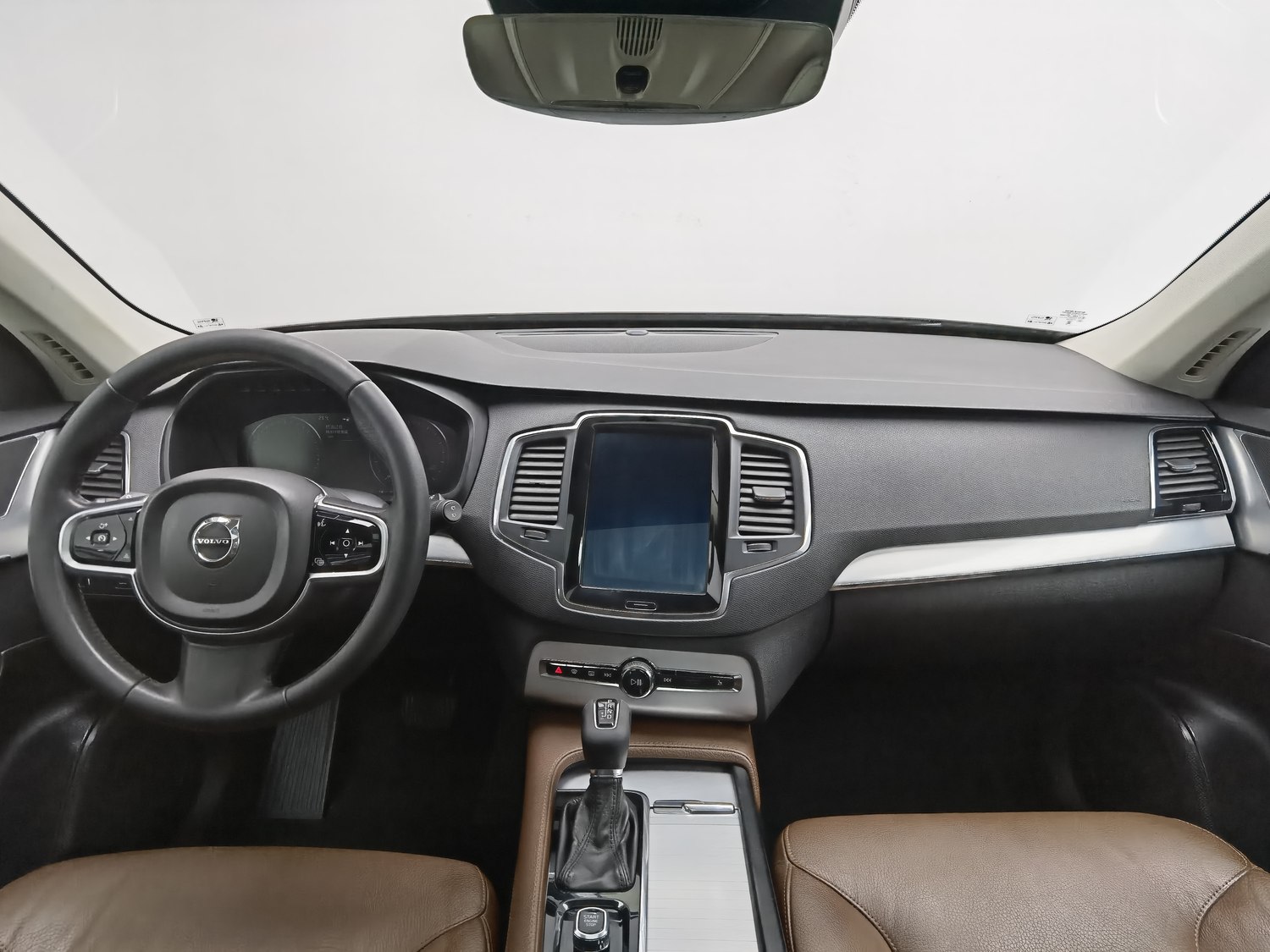 Used Volvo XC90 2019 2.0 AT