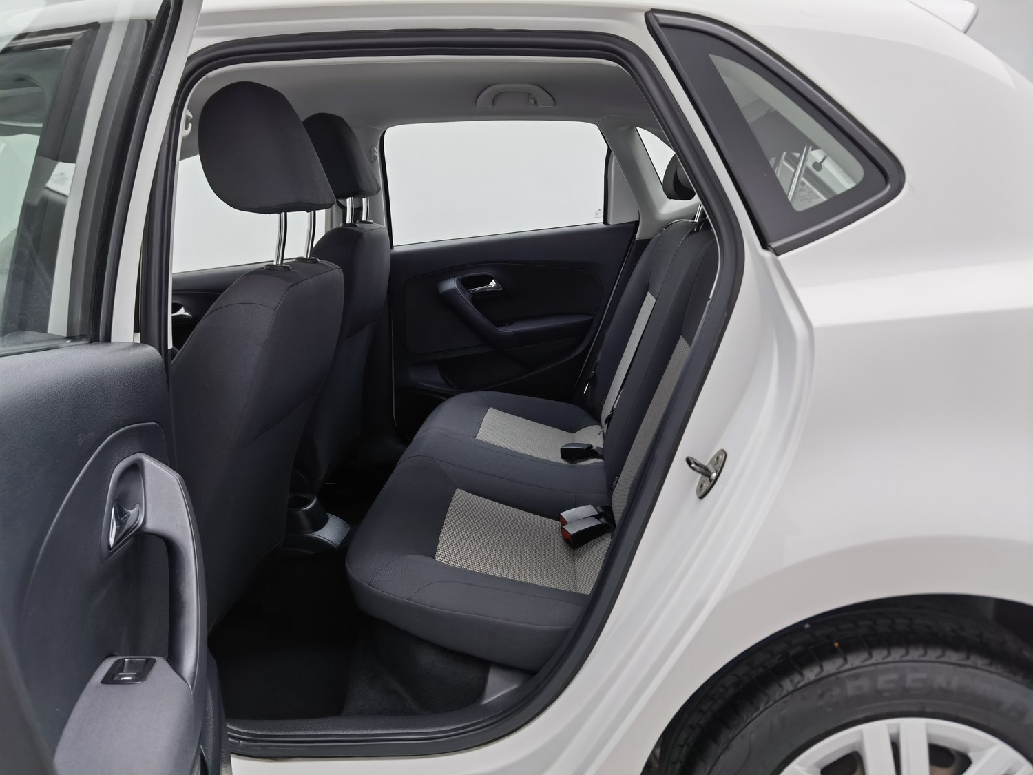 Used Volkswagen Polo 2018 1.5 AT