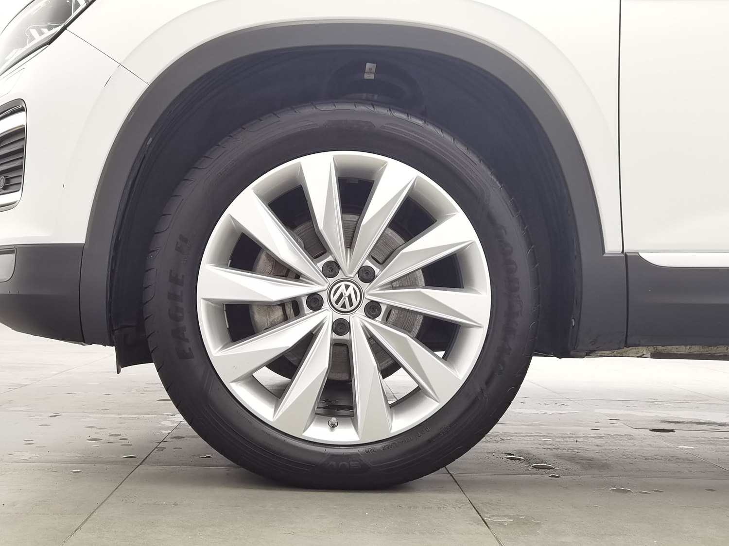 Used Volkswagen Tayron 2019 2.0 AT