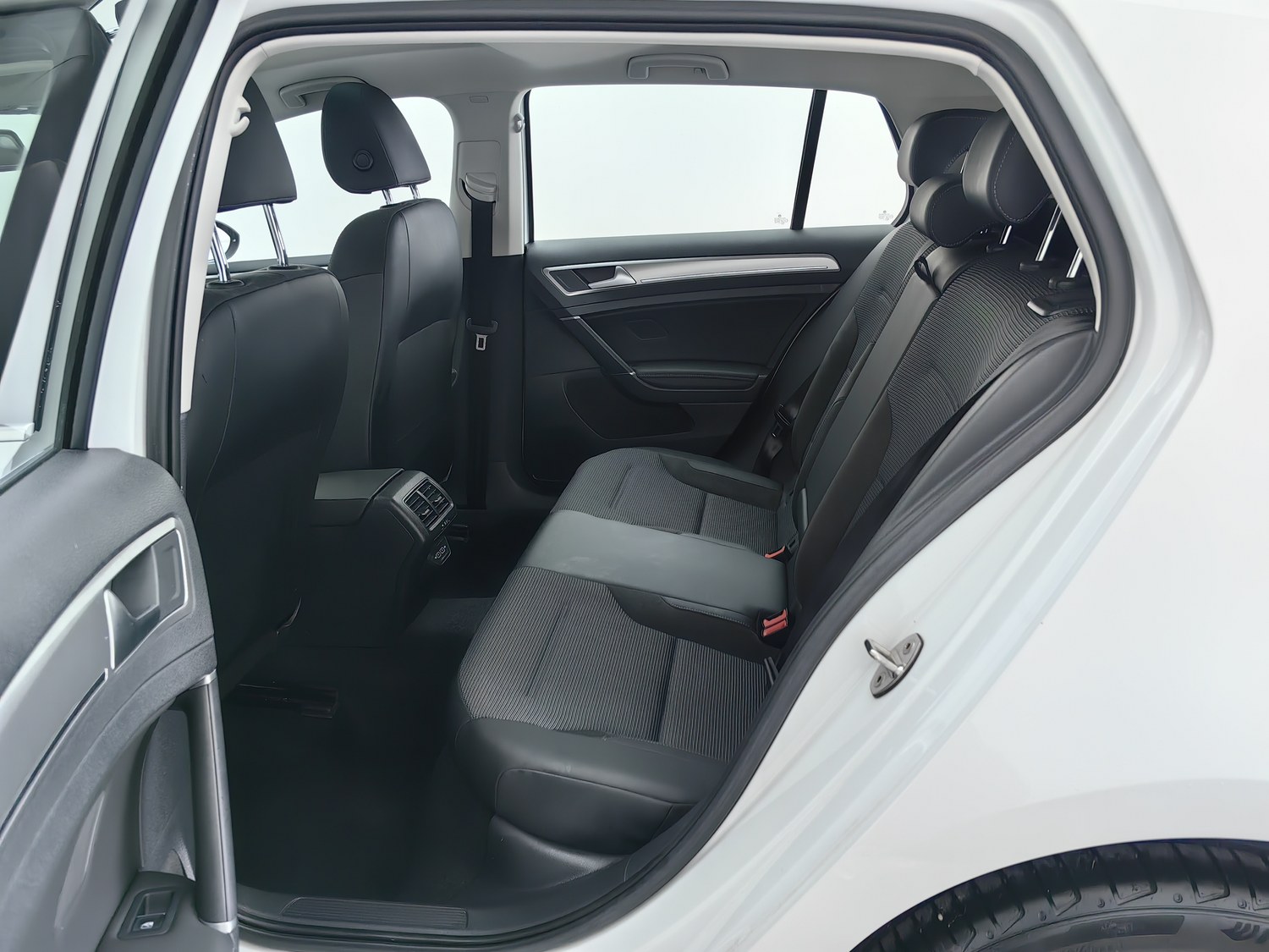 Used Volkswagen Golf 2020 1.4 AT