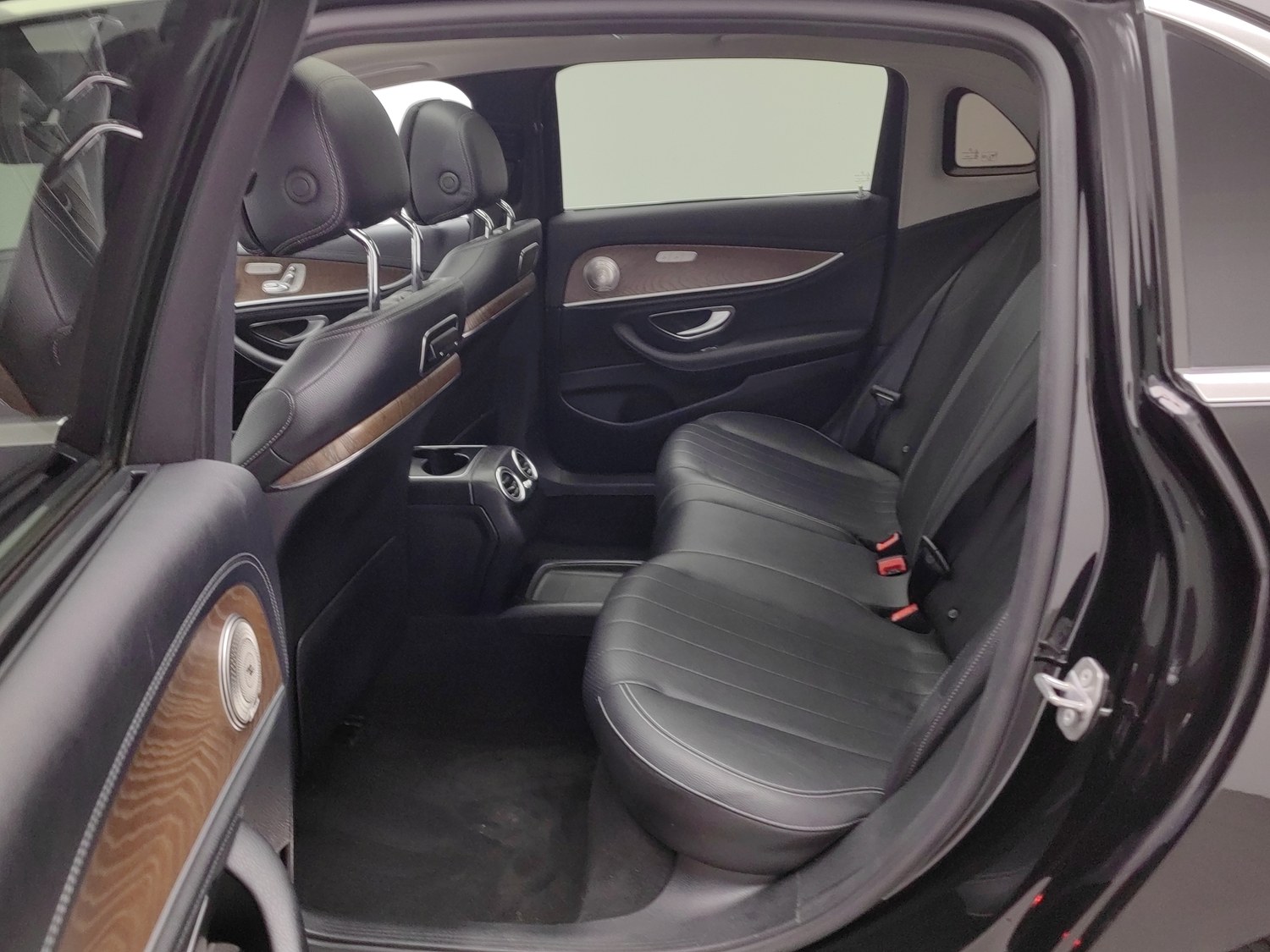 Used Mercedes-Benz E-Class 2017 2.0 AT