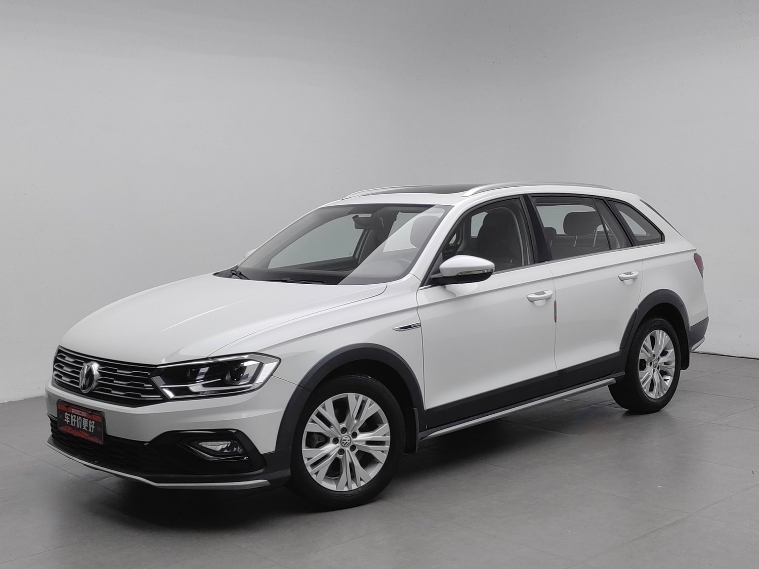 Used Volkswagen C-TREK 2018 1.4 AT