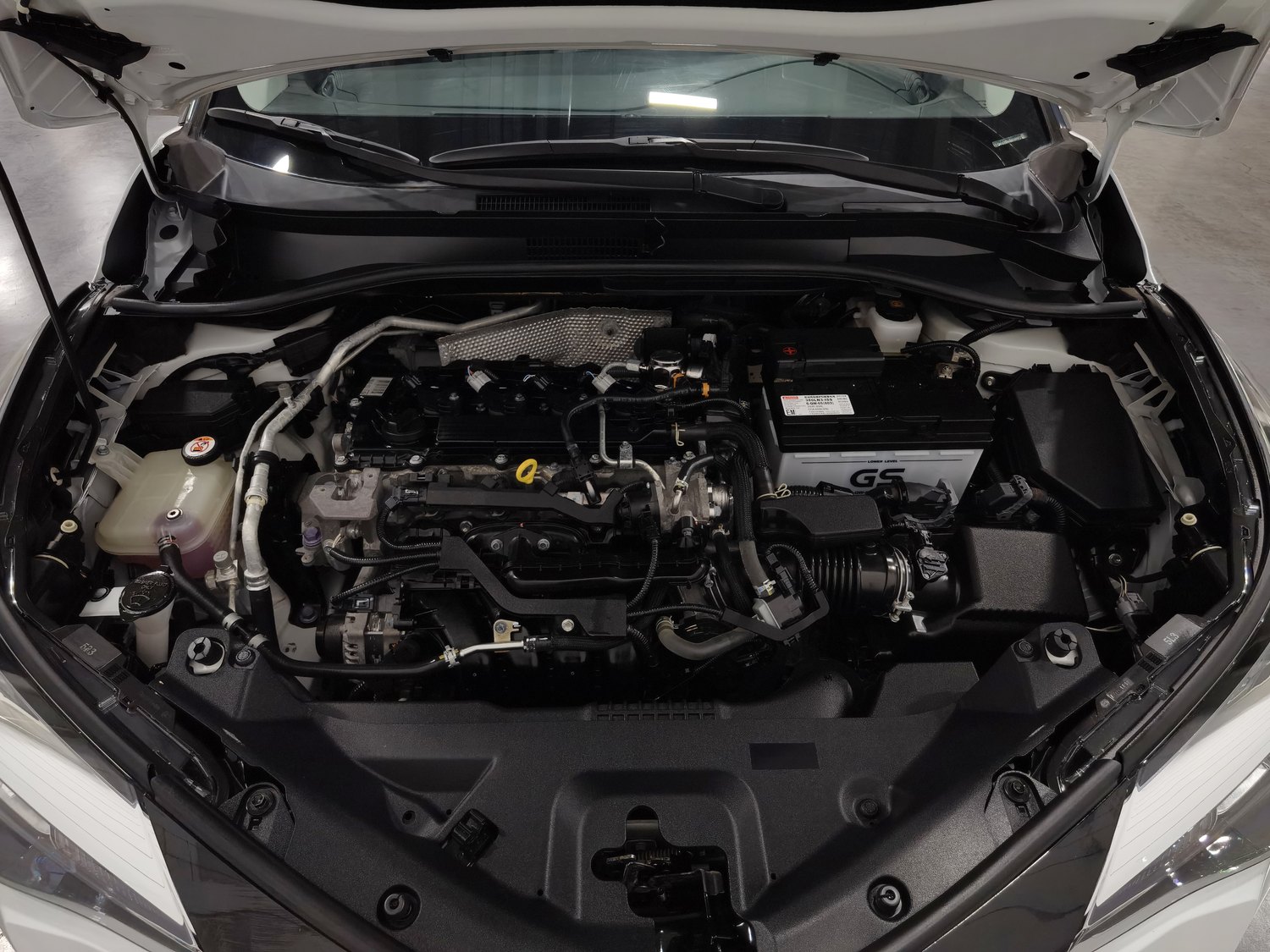 Used Toyota C-HR 2021 2.0 AT