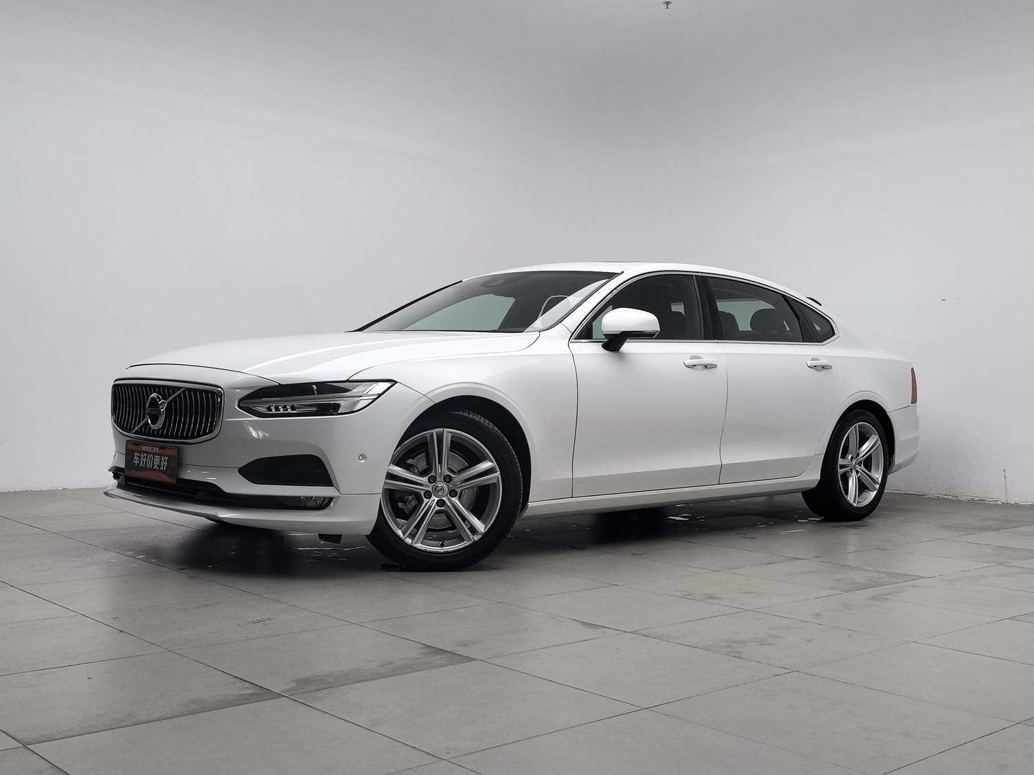 Used Volvo S90 2017 2.0 AT