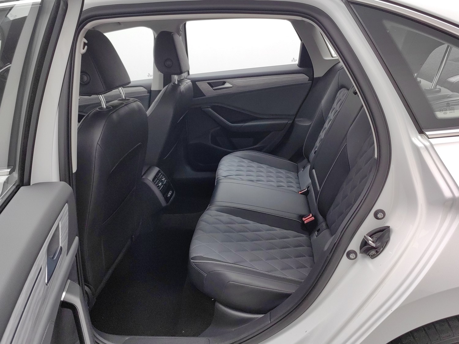 Used Volkswagen Sagitar 2025 1.5 AT