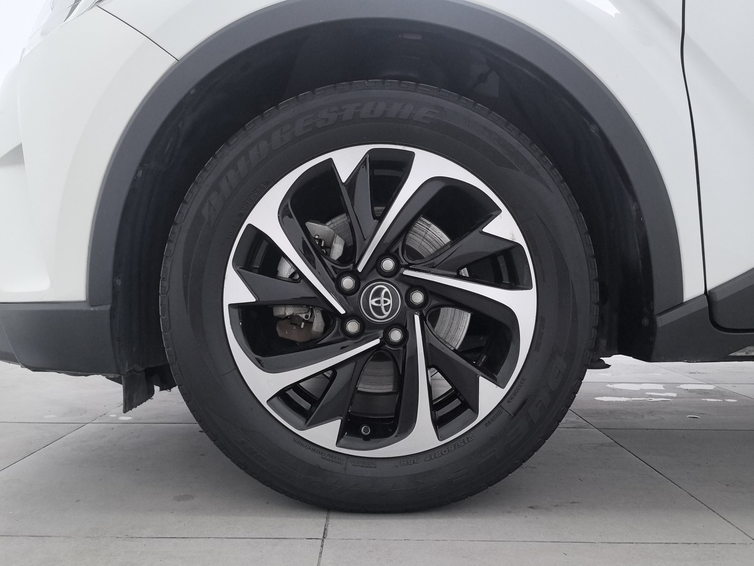 Used Toyota C-HR 2020 2.0 AT