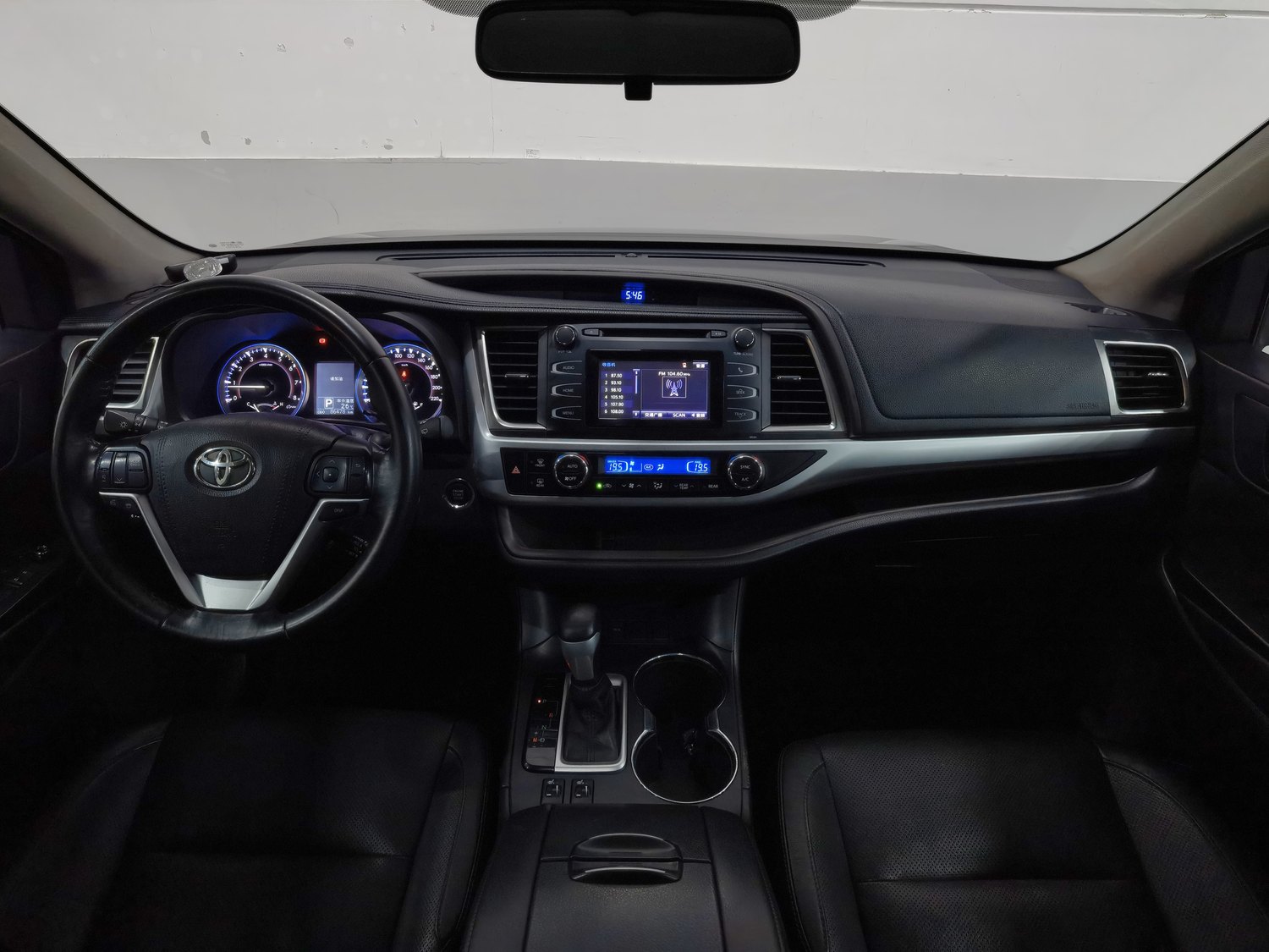 Used Toyota Highlander 2015 2.0 AT