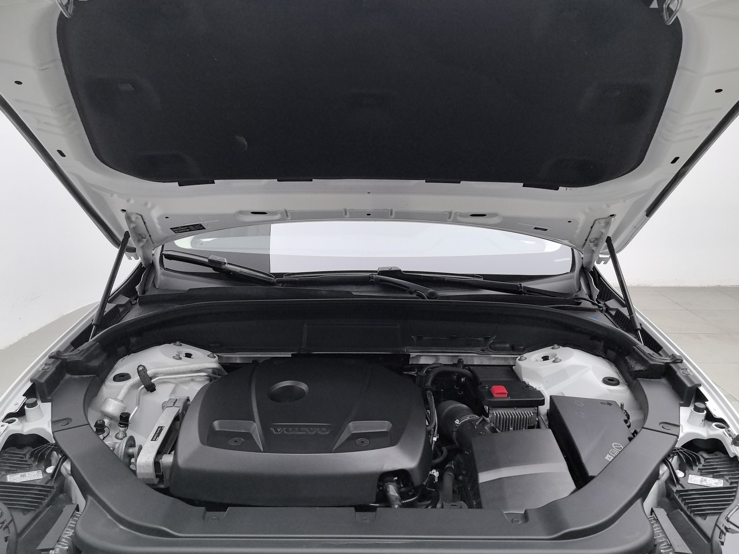 Used Volvo XC60 2020 2.0 AT