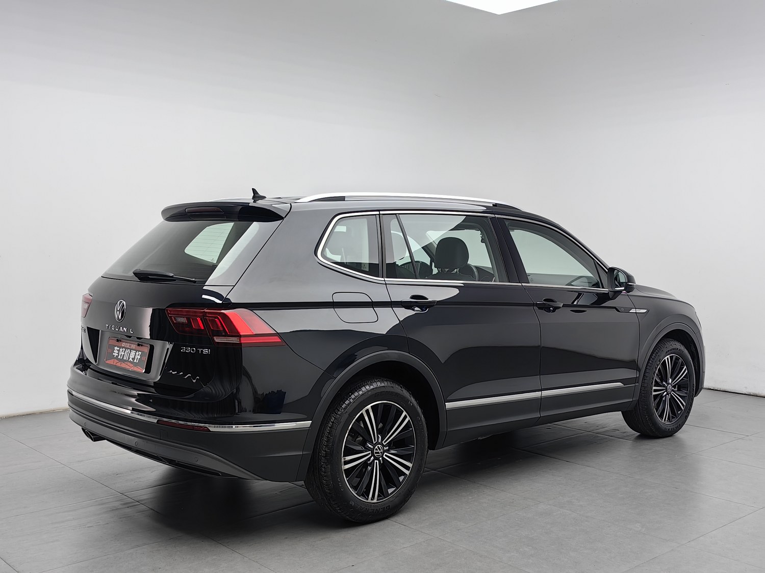Used Volkswagen Tiguan L 2021 2.0 AT