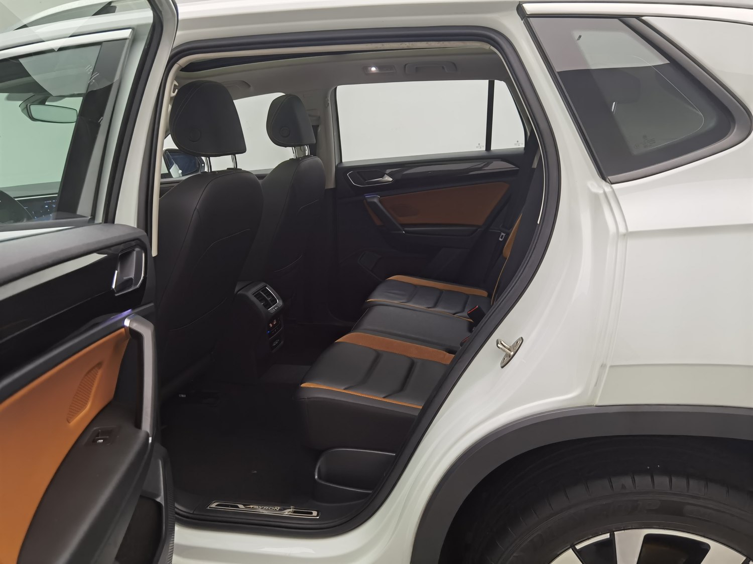 Used Volkswagen Tayron 2020 2.0 AT