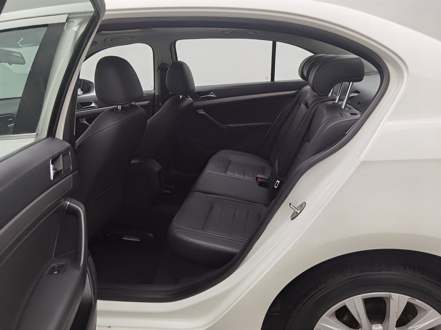 Used Volkswagen Lavida 2017 1.6 AT
