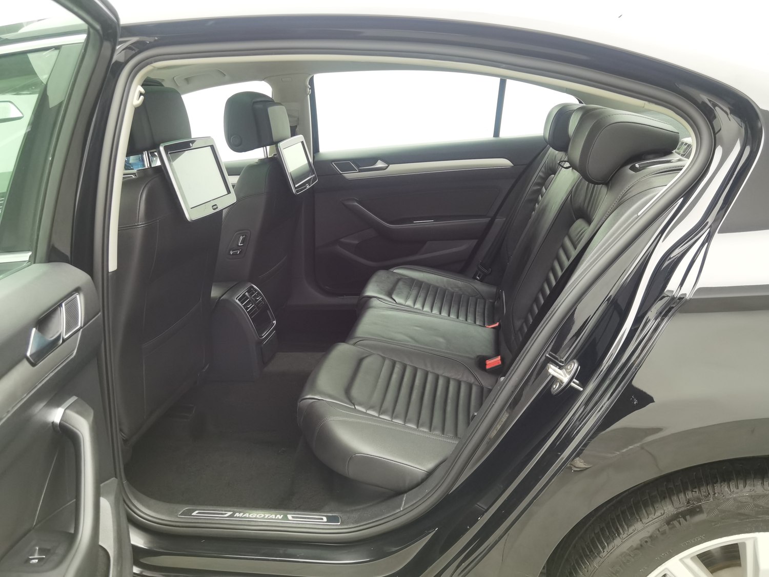 Used Volkswagen Magotan 2018 1.8 AT